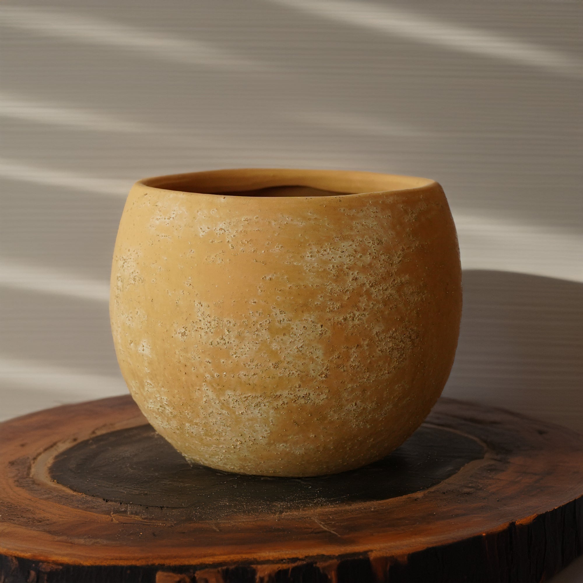 Matte Mocha Outdoor/Indoor Planter Box WSCL 8085E-5 - Planter Boxes - ebarza Furniture UAE | Shop Modern Furniture in Abu Dhabi & Dubai - مفروشات ايبازرا في الامارات | تسوق اثاث عصري وديكورات مميزة في دبي وابوظبي