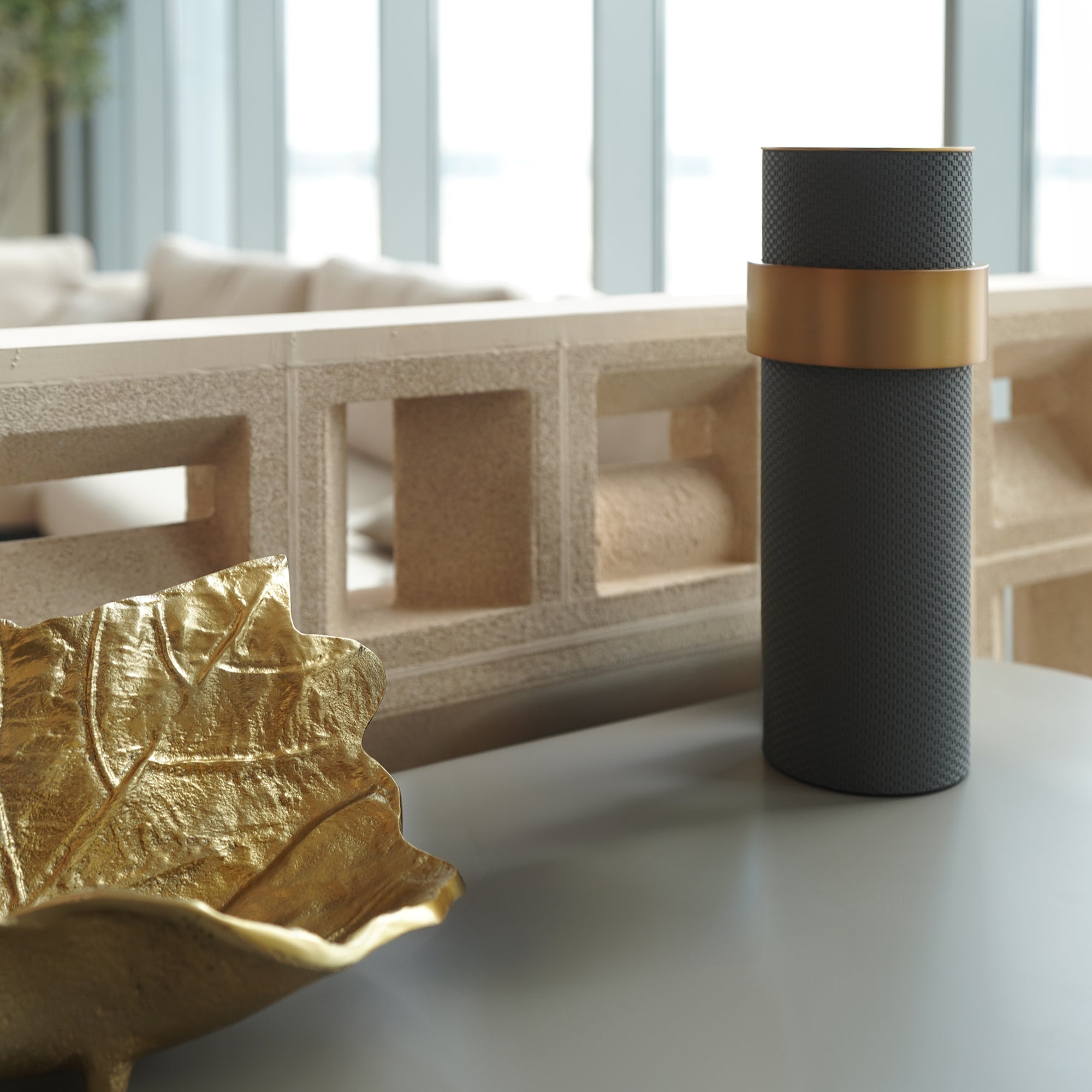 DARK GREY & ANQITU FLOWER VASE-L DD220402CL - Trays - ebarza Furniture UAE | Shop Modern Furniture in Abu Dhabi & Dubai - مفروشات ايبازرا في الامارات | تسوق اثاث عصري وديكورات مميزة في دبي وابوظبي