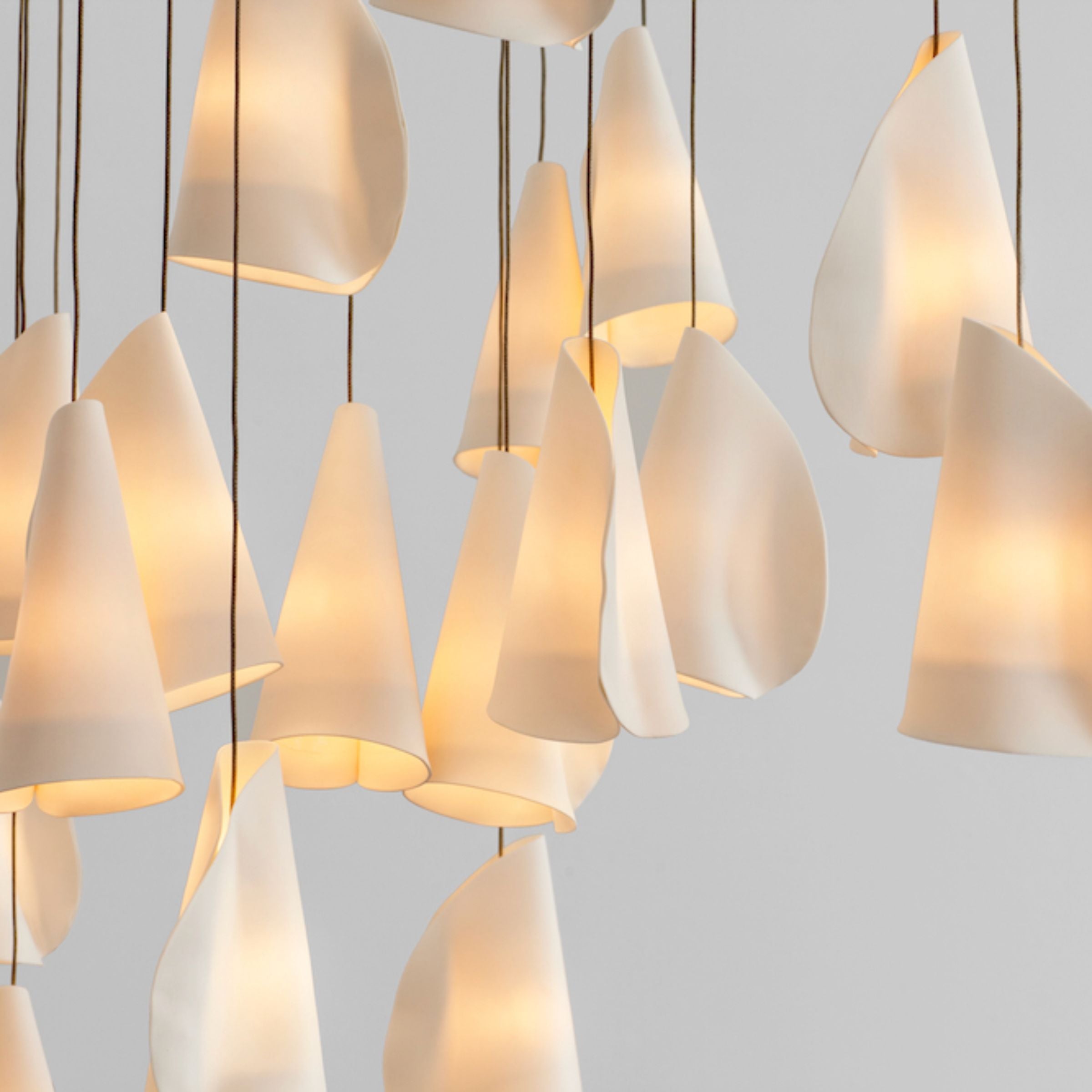 Pre-order 75 Days Delivery 20 Heads Pendant Lamp CY-DD-1029 - Pendant Lamps - ebarza Furniture UAE | Shop Modern Furniture in Abu Dhabi & Dubai - مفروشات ايبازرا في الامارات | تسوق اثاث عصري وديكورات مميزة في دبي وابوظبي