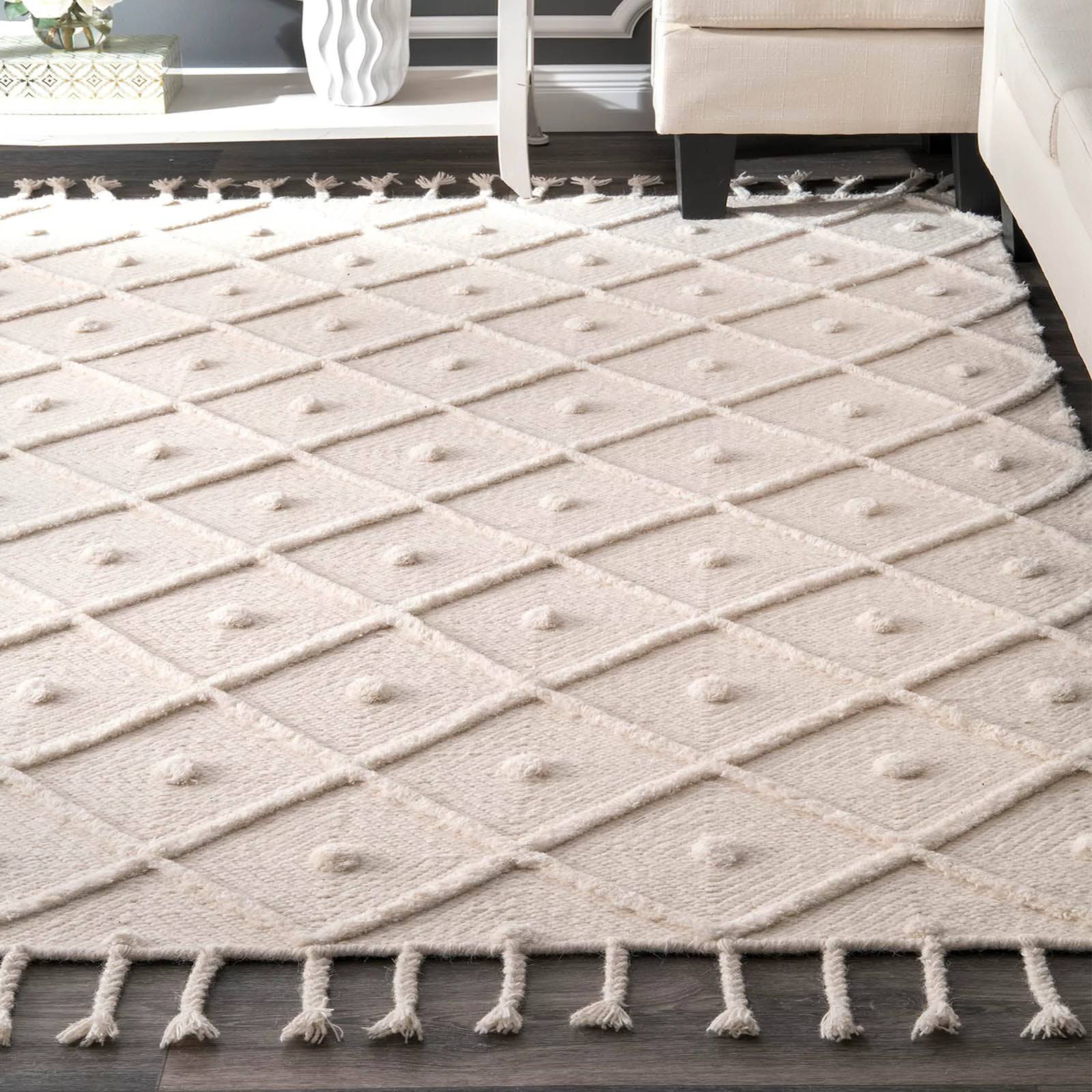 230X160 Cm Amaka Handmade Wool Rug Amaka-Amk-07-L - Rugs - ebarza Furniture UAE | Shop Modern Furniture in Abu Dhabi & Dubai - مفروشات ايبازرا في الامارات | تسوق اثاث عصري وديكورات مميزة في دبي وابوظبي