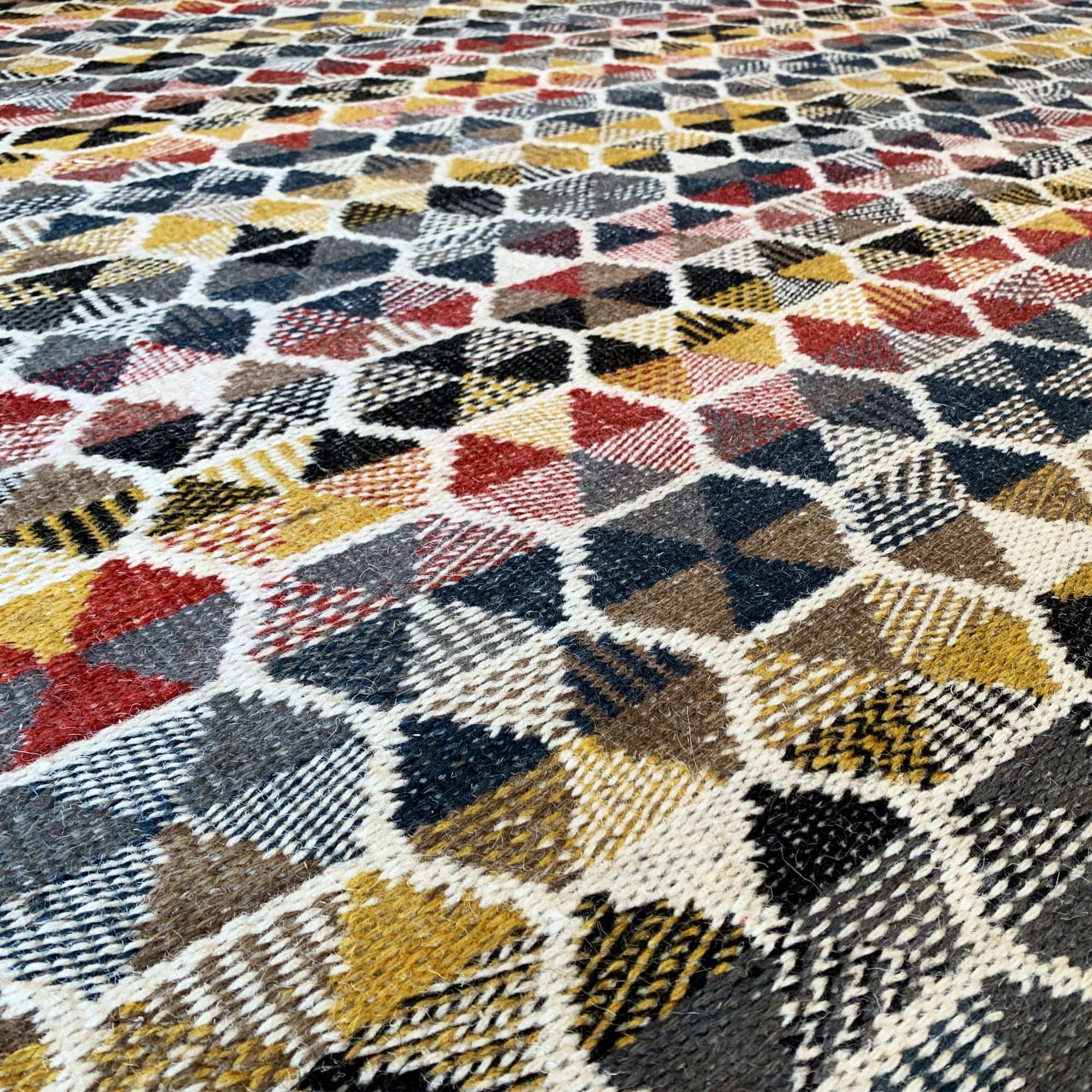 230X160 Cm Bolton Handmade Wool Rug Bolton Blt-28-L - Rugs - ebarza Furniture UAE | Shop Modern Furniture in Abu Dhabi & Dubai - مفروشات ايبازرا في الامارات | تسوق اثاث عصري وديكورات مميزة في دبي وابوظبي