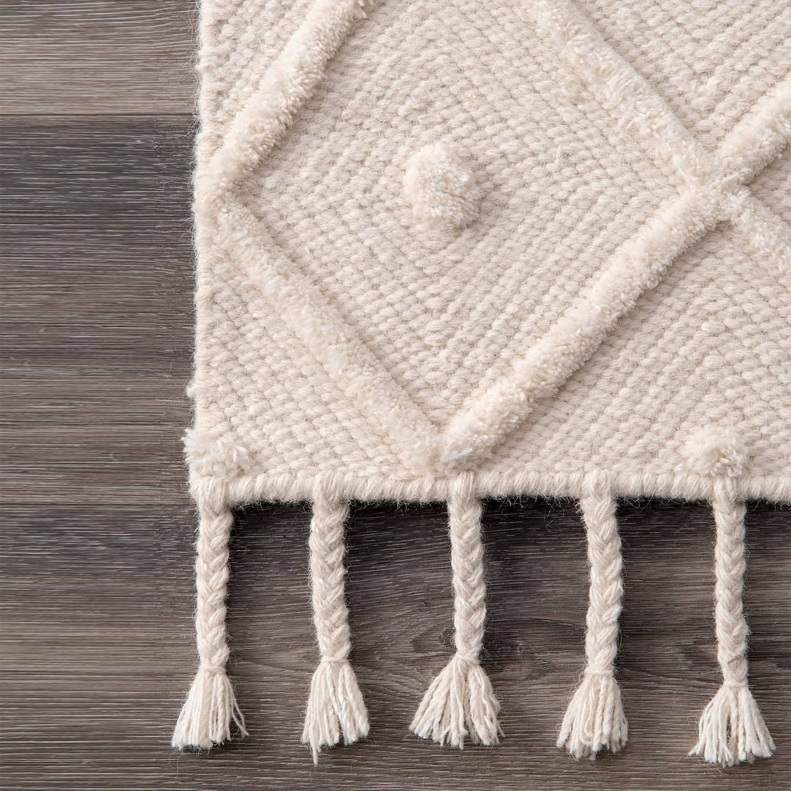 300X200 Cm Amaka Handmade Wool Rug Amaka-Amk-007-Xl - Rugs - ebarza Furniture UAE | Shop Modern Furniture in Abu Dhabi & Dubai - مفروشات ايبازرا في الامارات | تسوق اثاث عصري وديكورات مميزة في دبي وابوظبي