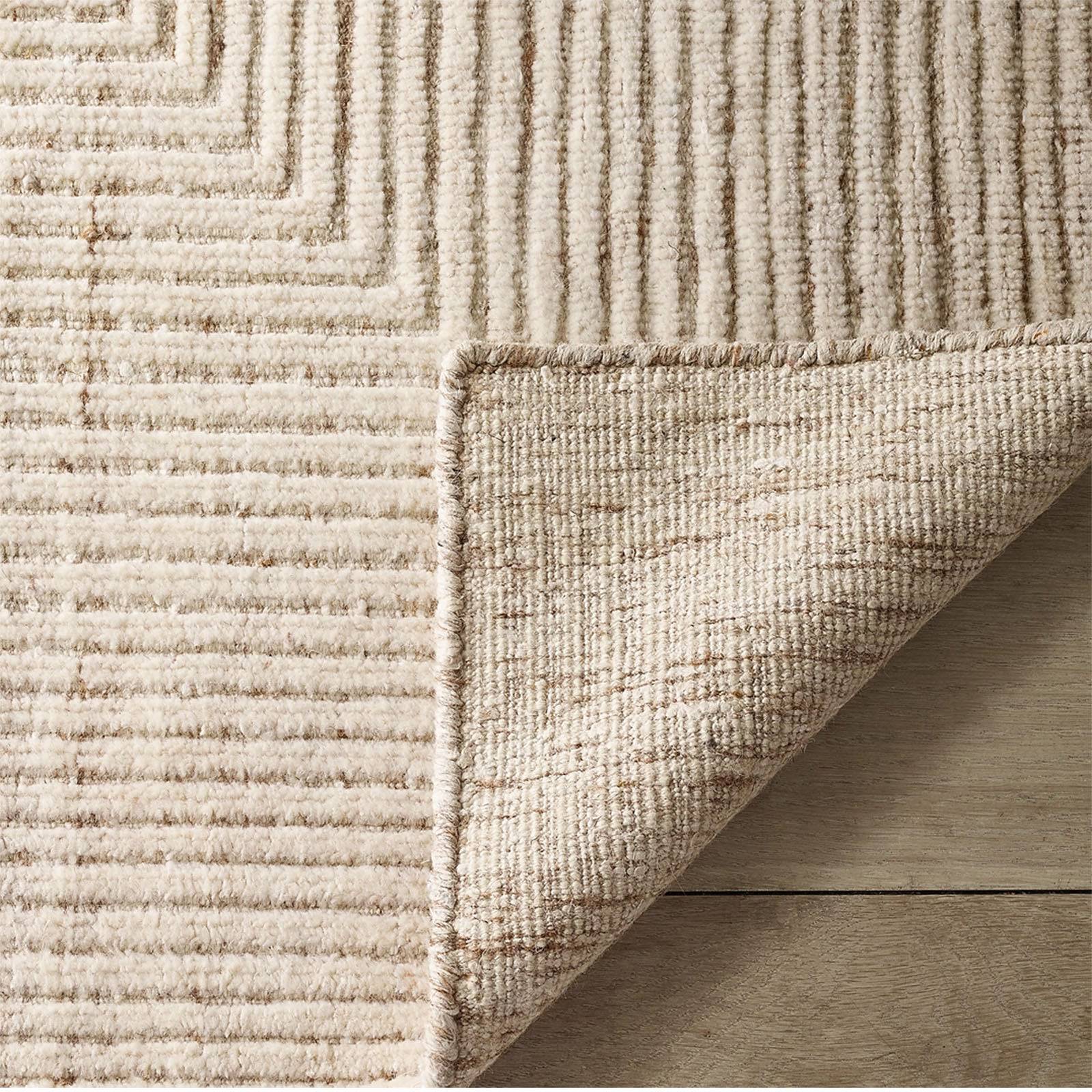 As is 300X200 Cm Handmade Rug Jh-20366-Xl - Rugs - ebarza Furniture UAE | Shop Modern Furniture in Abu Dhabi & Dubai - مفروشات ايبازرا في الامارات | تسوق اثاث عصري وديكورات مميزة في دبي وابوظبي