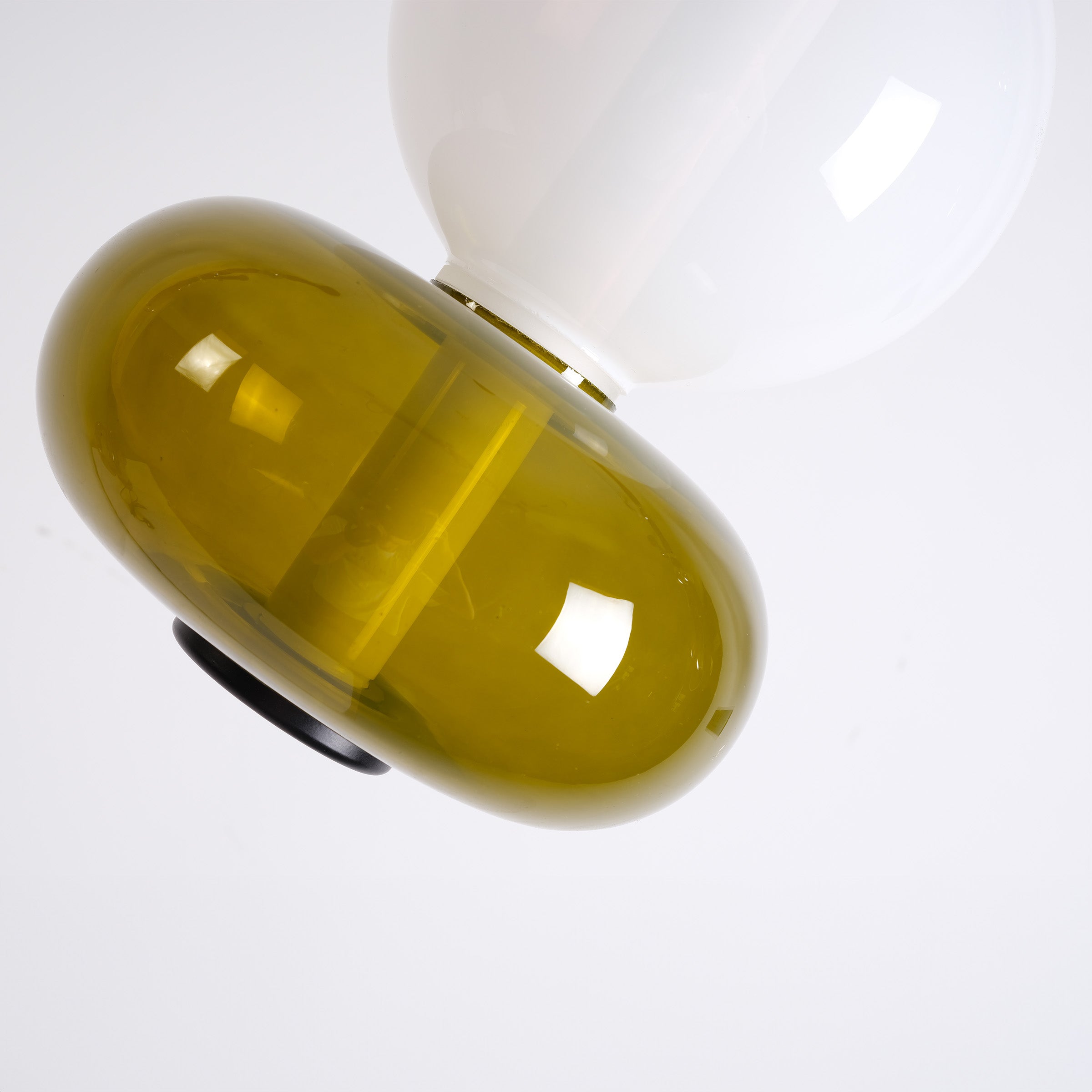 Stellar Strands Pendant Lamp 3-Glasses CY-DD-1052-3G - Pendant Lamps - ebarza Furniture UAE | Shop Modern Furniture in Abu Dhabi & Dubai - مفروشات ايبازرا في الامارات | تسوق اثاث عصري وديكورات مميزة في دبي وابوظبي