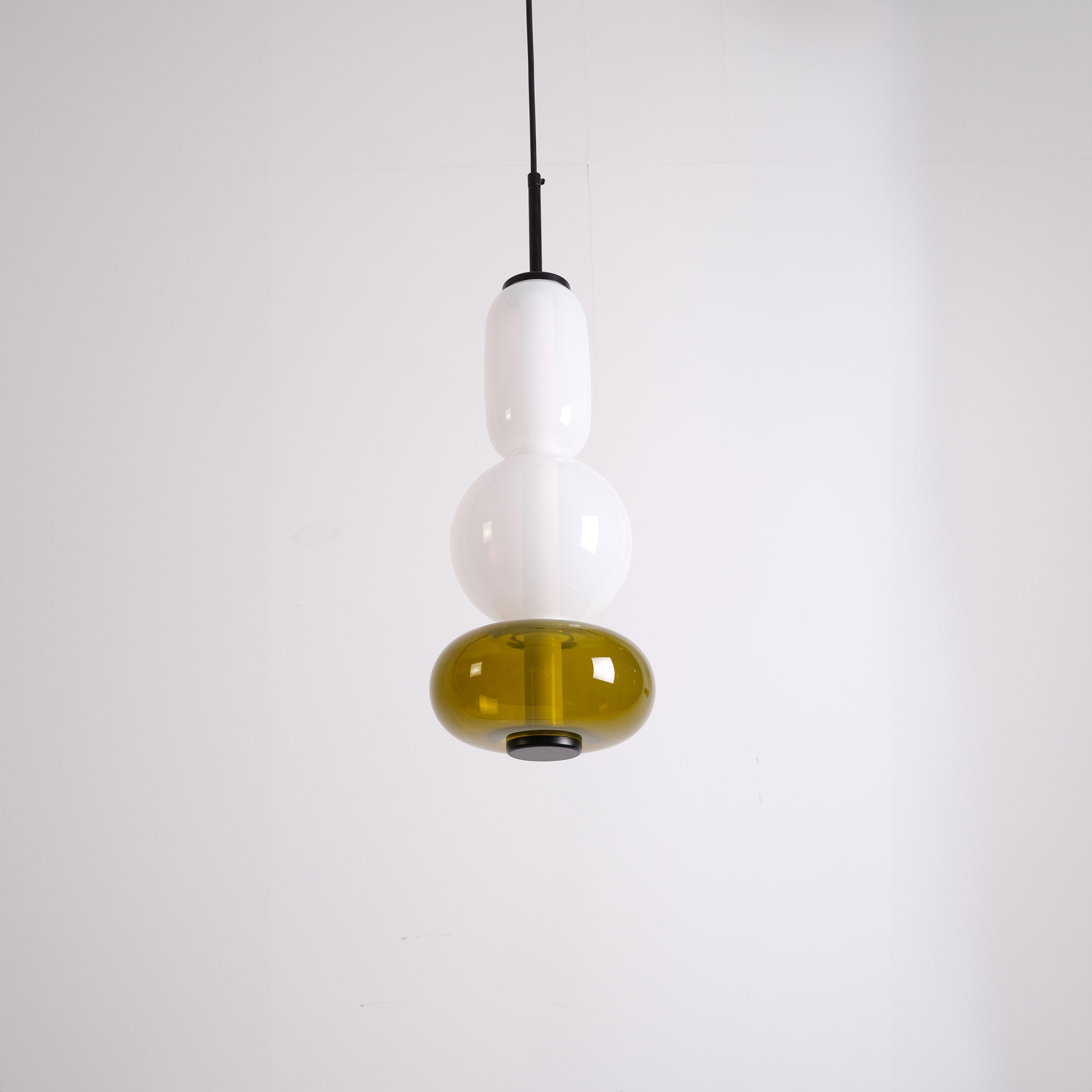 Stellar Strands Pendant Lamp 3-Glasses CY-DD-1052-3G - Pendant Lamps - ebarza Furniture UAE | Shop Modern Furniture in Abu Dhabi & Dubai - مفروشات ايبازرا في الامارات | تسوق اثاث عصري وديكورات مميزة في دبي وابوظبي