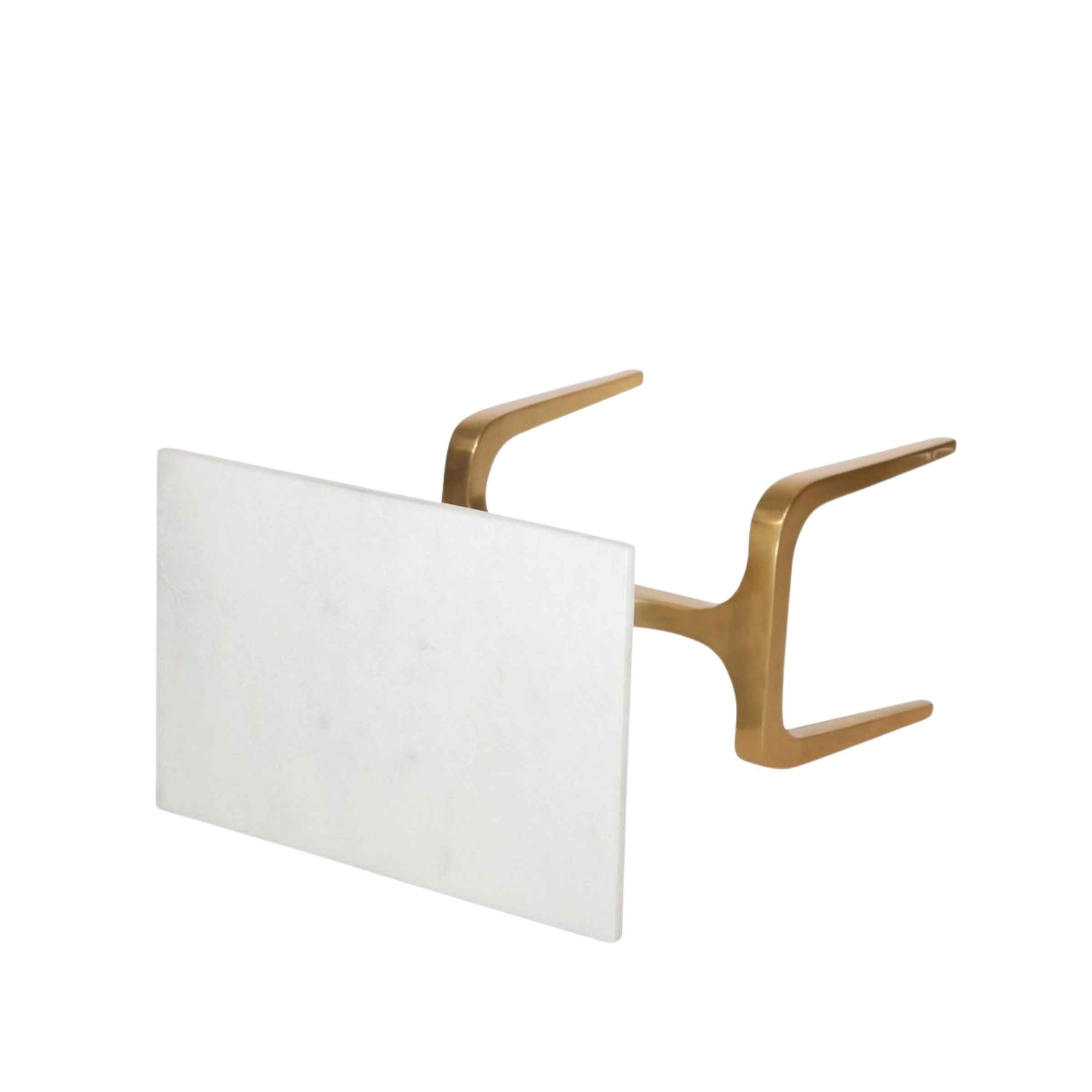 As Is - 4-Legged Accent Table 55 Cm With Top White Marble - Gold 14845-01 - DISPLAY ITEM - ebarza Furniture UAE | Shop Modern Furniture in Abu Dhabi & Dubai - مفروشات ايبازرا في الامارات | تسوق اثاث عصري وديكورات مميزة في دبي وابوظبي