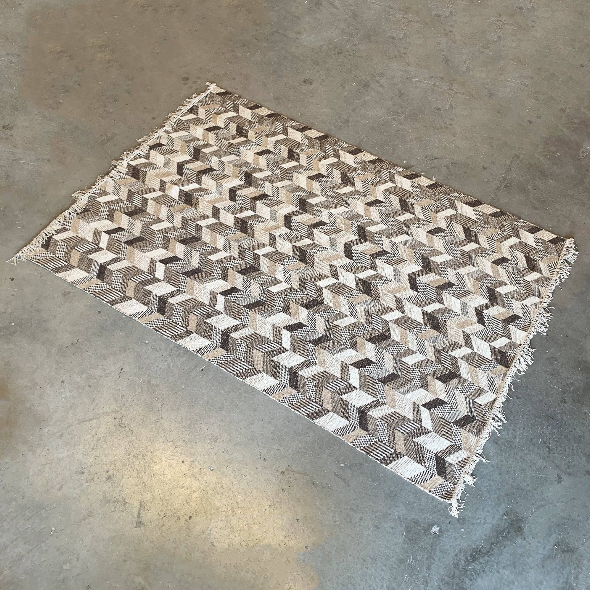 450X300 Cm Bolton Handmade Wool Rug Bolton Blt-03-Grande - Rugs - ebarza Furniture UAE | Shop Modern Furniture in Abu Dhabi & Dubai - مفروشات ايبازرا في الامارات | تسوق اثاث عصري وديكورات مميزة في دبي وابوظبي