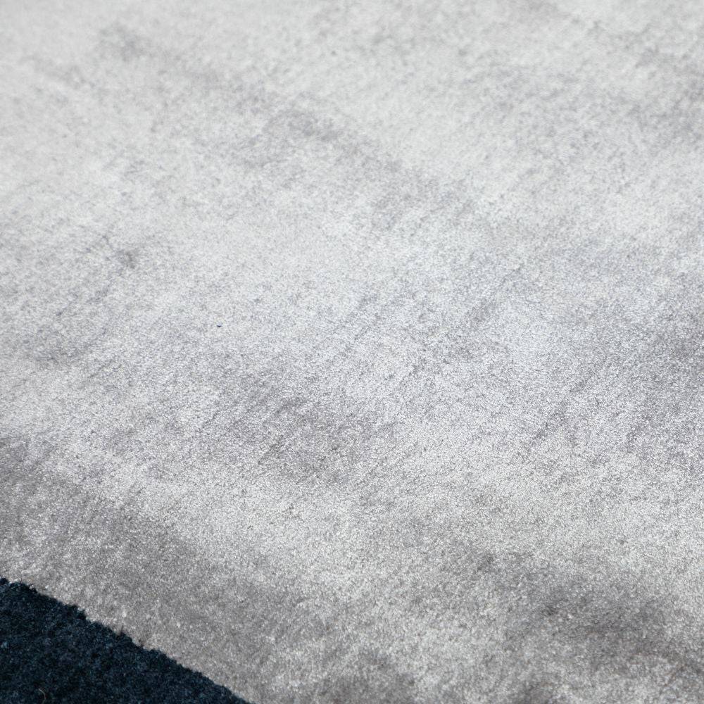 450X300 Cm Hand Woven Viscose Carpet Breta-Bet-06-Grande - Rugs - ebarza Furniture UAE | Shop Modern Furniture in Abu Dhabi & Dubai - مفروشات ايبازرا في الامارات | تسوق اثاث عصري وديكورات مميزة في دبي وابوظبي