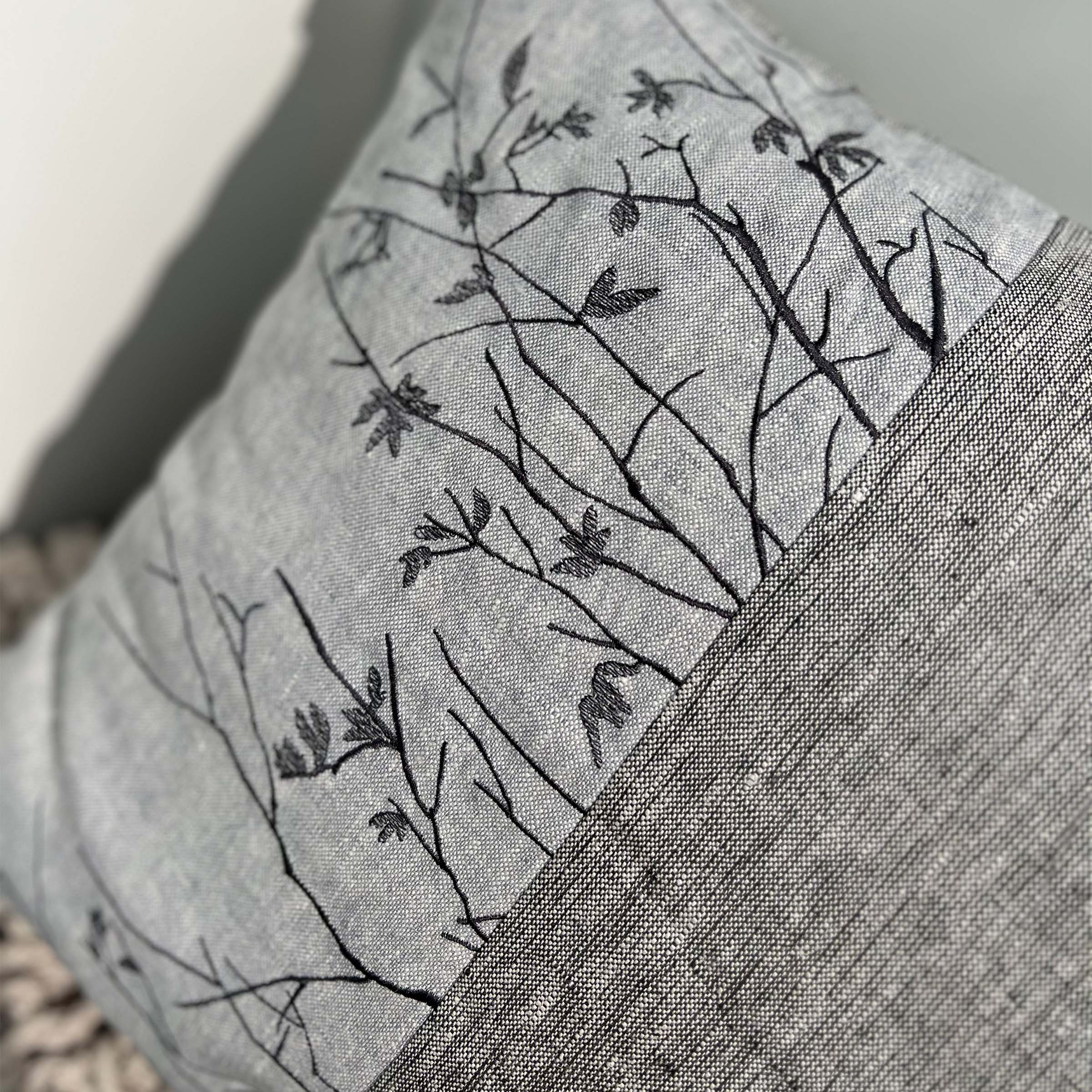 45*45 Yaji embroidery cushion - ECC089 - Cushions - ebarza Furniture UAE | Shop Modern Furniture in Abu Dhabi & Dubai - مفروشات ايبازرا في الامارات | تسوق اثاث عصري وديكورات مميزة في دبي وابوظبي