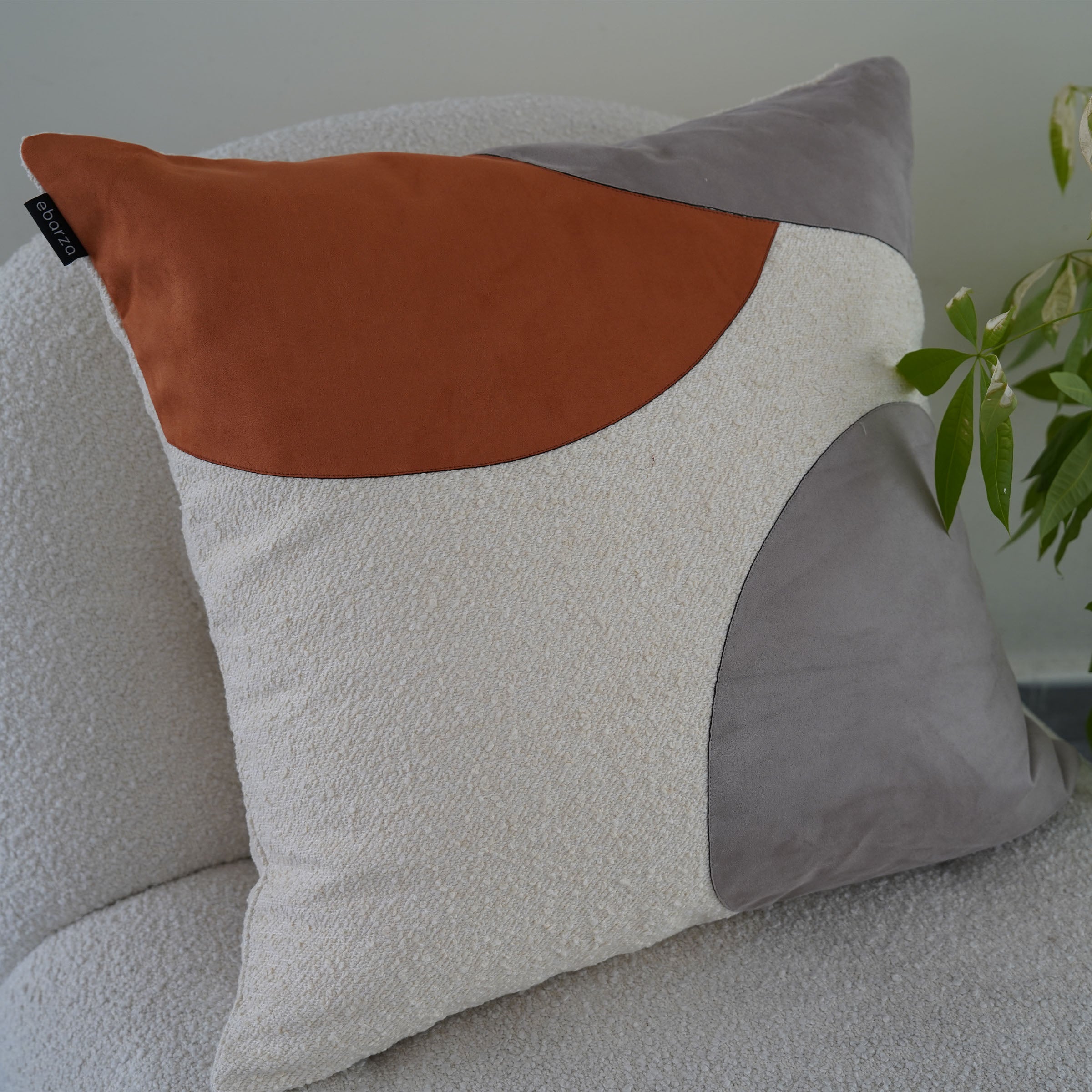 60x60Cm Ebarza Maka Patchwork Cushion ECC130 - Cushions - ebarza Furniture UAE | Shop Modern Furniture in Abu Dhabi & Dubai - مفروشات ايبازرا في الامارات | تسوق اثاث عصري وديكورات مميزة في دبي وابوظبي