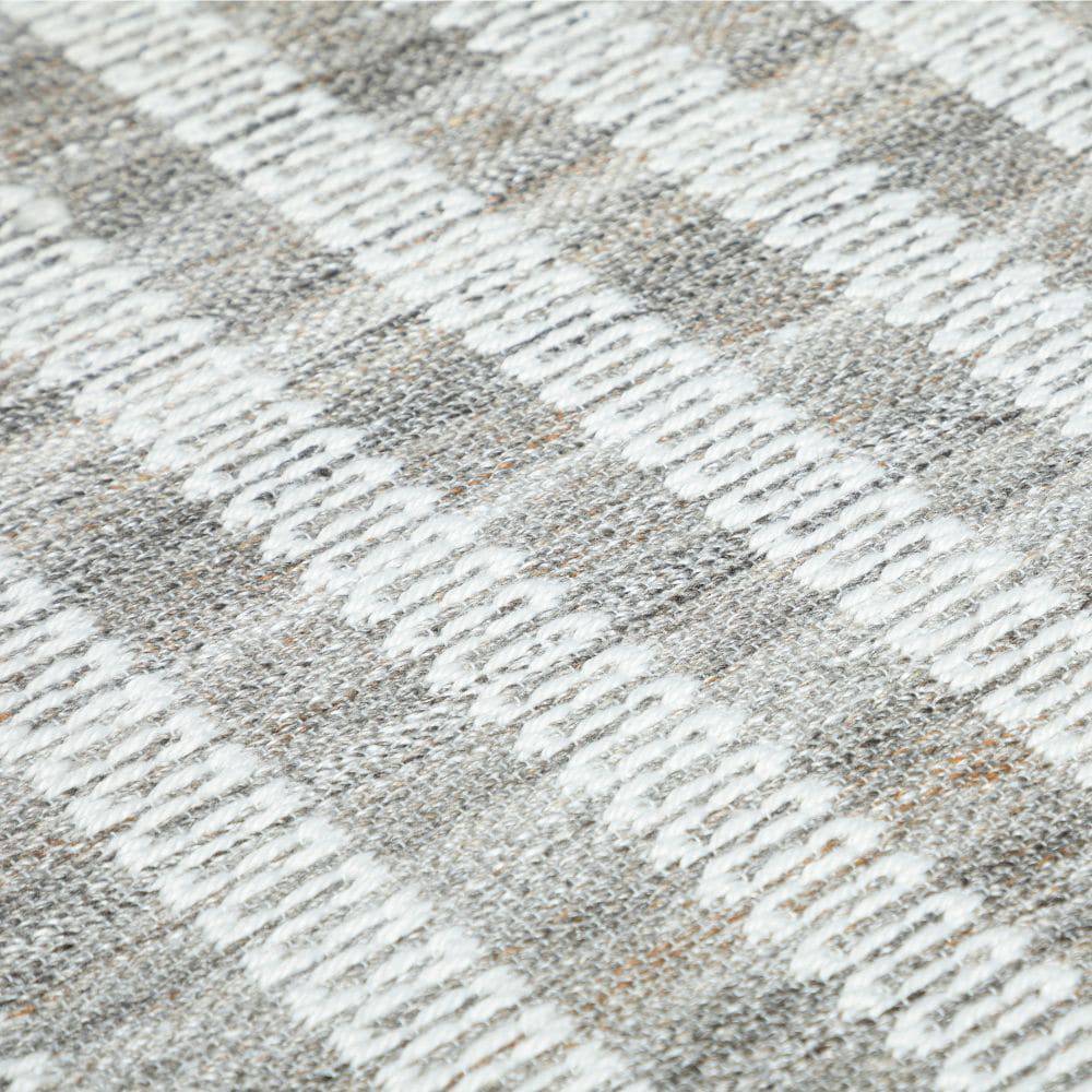 60X90 Cm Machine Woven Rug Batim-Btm-04-Xs - Rugs - ebarza Furniture UAE | Shop Modern Furniture in Abu Dhabi & Dubai - مفروشات ايبازرا في الامارات | تسوق اثاث عصري وديكورات مميزة في دبي وابوظبي