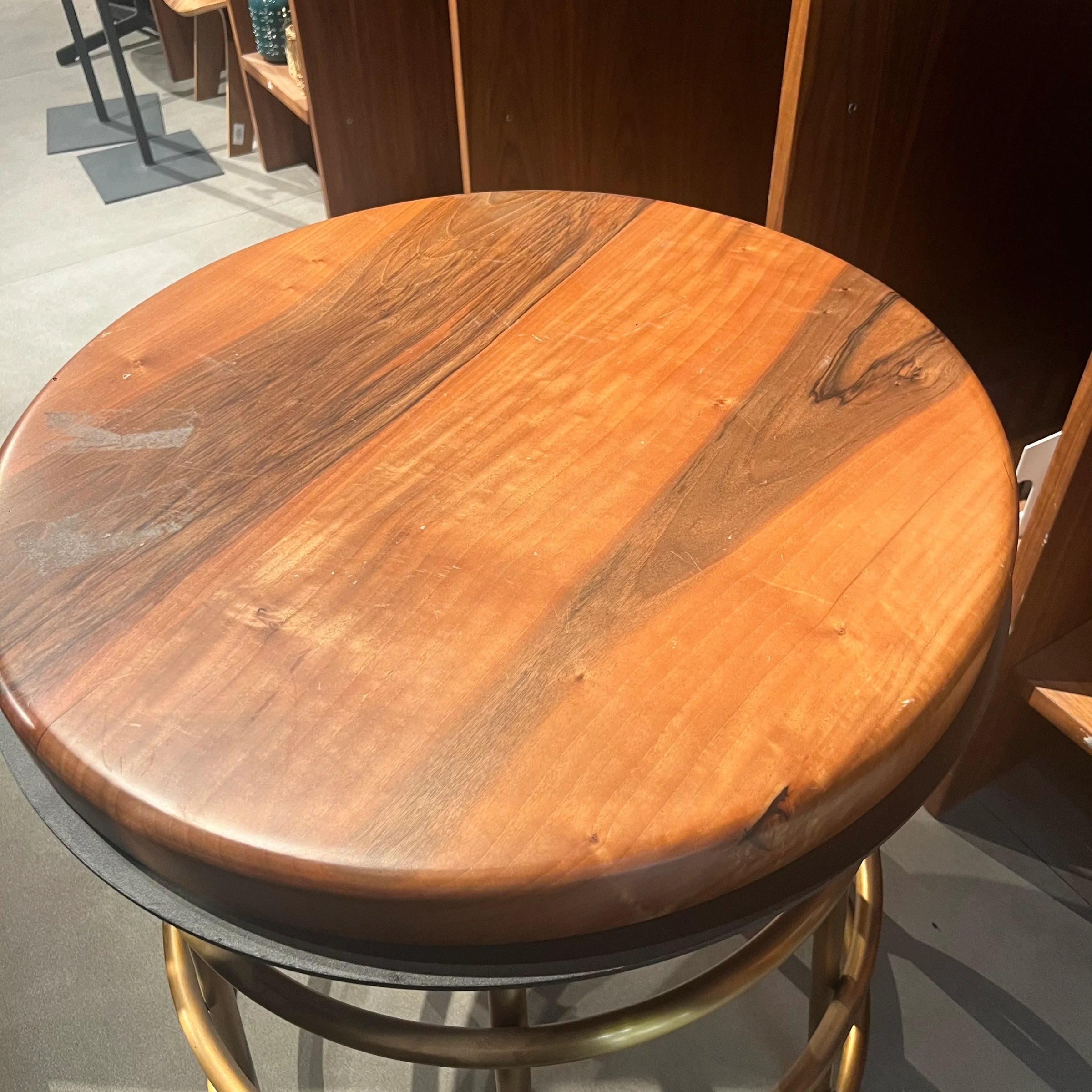 AS IS - 70 Cm Live Edge Dining Table Top Sancround70-Nakheel - DISPLAY ITEM - ebarza Furniture UAE | Shop Modern Furniture in Abu Dhabi & Dubai - مفروشات ايبازرا في الامارات | تسوق اثاث عصري وديكورات مميزة في دبي وابوظبي