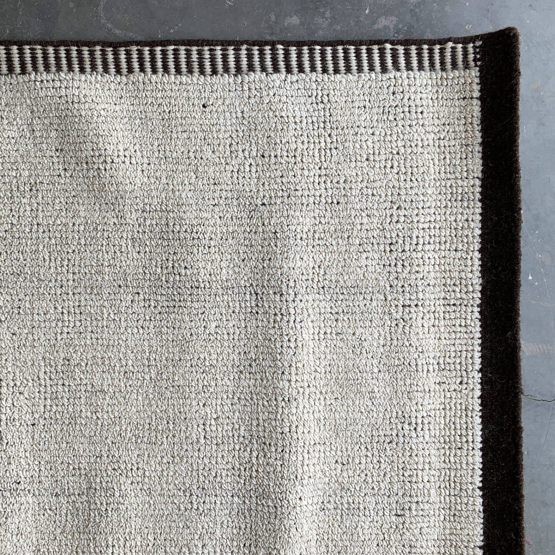 90X300 Cm Handmade Rug Jh-2700-Long - Rugs - ebarza Furniture UAE | Shop Modern Furniture in Abu Dhabi & Dubai - مفروشات ايبازرا في الامارات | تسوق اثاث عصري وديكورات مميزة في دبي وابوظبي