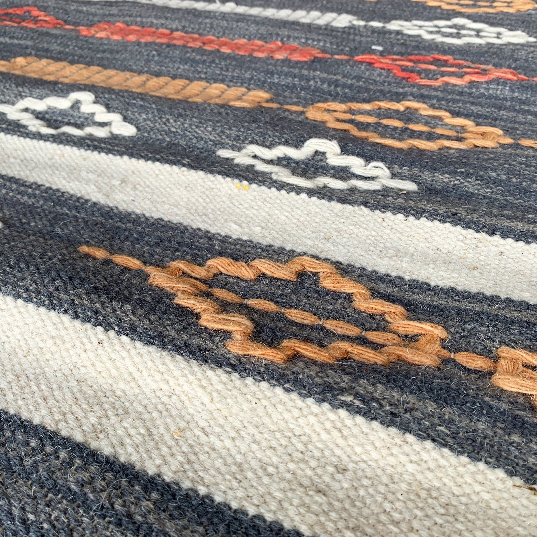 90X300 Cm Handmade Rug Jh-2713-Long - Rugs - ebarza Furniture UAE | Shop Modern Furniture in Abu Dhabi & Dubai - مفروشات ايبازرا في الامارات | تسوق اثاث عصري وديكورات مميزة في دبي وابوظبي