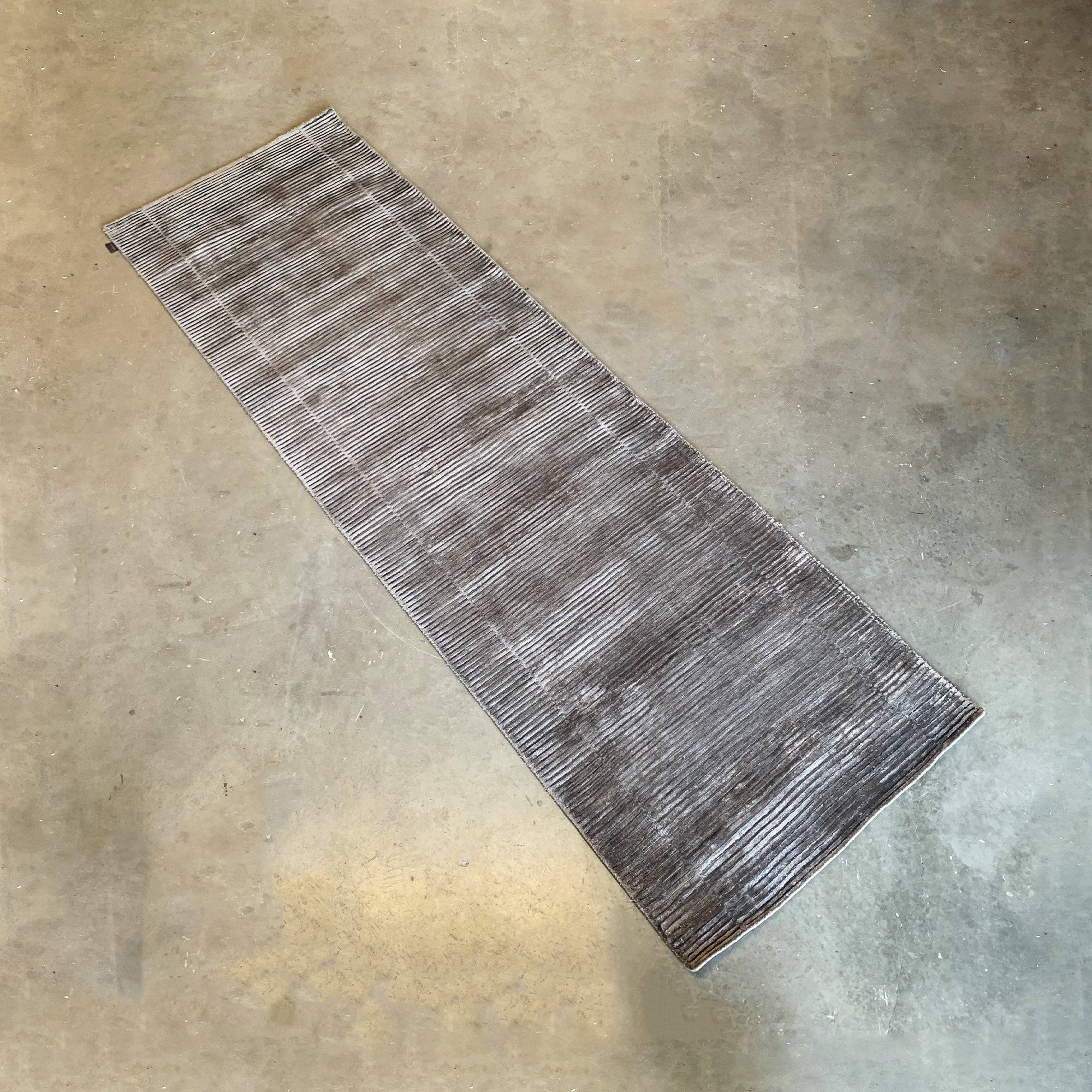 90X300 Cm Handmade Wool Rug Jh-20729-Long - Rugs - ebarza Furniture UAE | Shop Modern Furniture in Abu Dhabi & Dubai - مفروشات ايبازرا في الامارات | تسوق اثاث عصري وديكورات مميزة في دبي وابوظبي