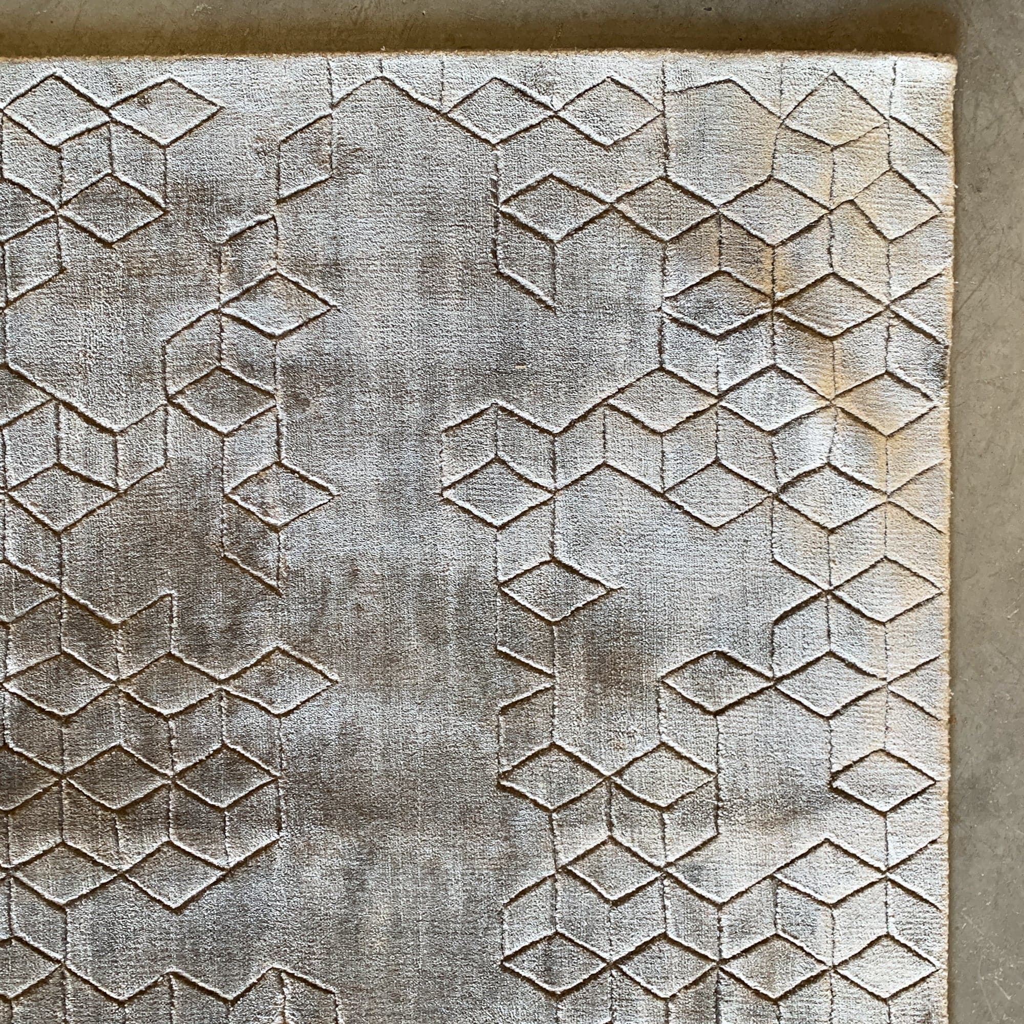 90X300 Cm Handmade Wool Rug Jh-20730-Long - Rugs - ebarza Furniture UAE | Shop Modern Furniture in Abu Dhabi & Dubai - مفروشات ايبازرا في الامارات | تسوق اثاث عصري وديكورات مميزة في دبي وابوظبي