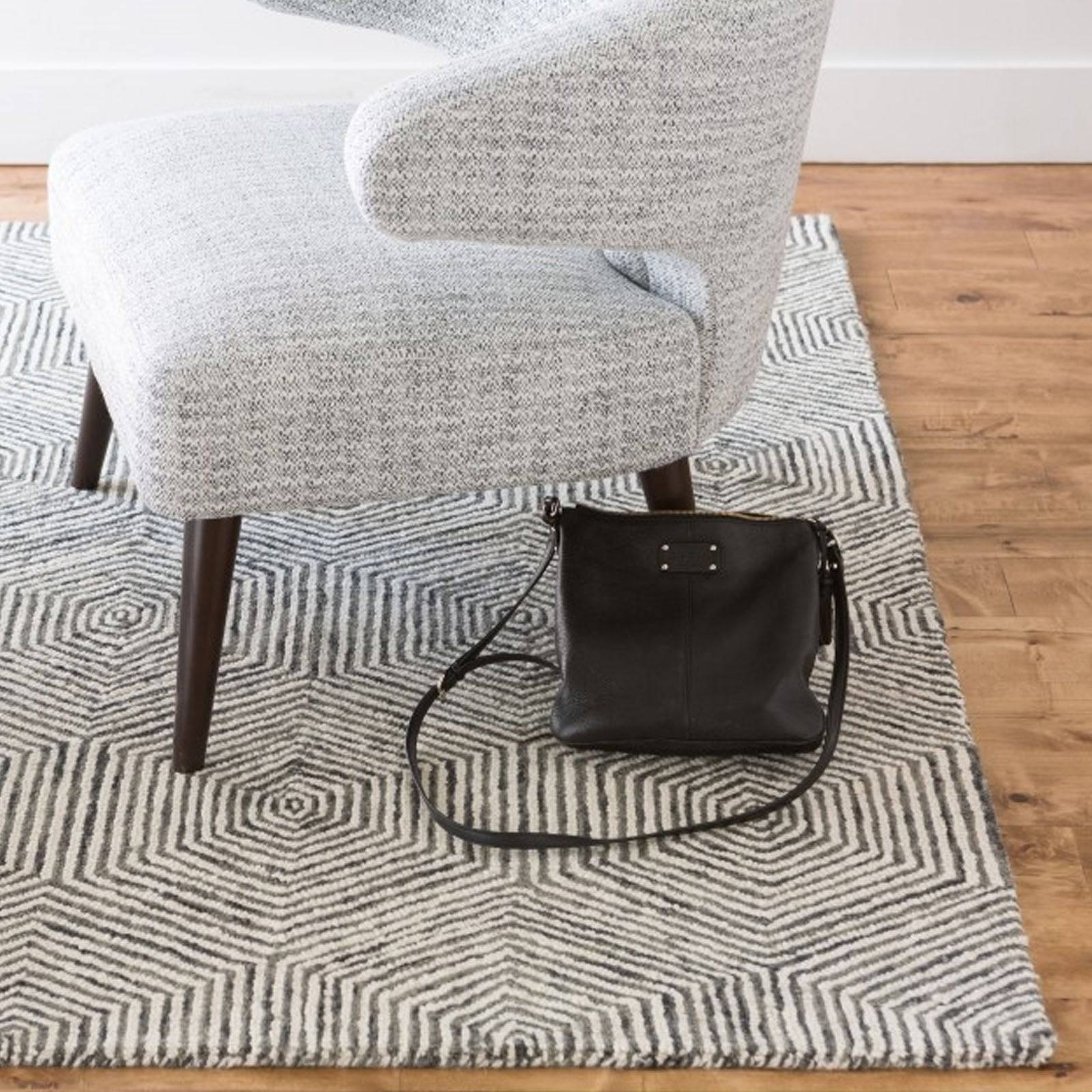 90X300 Cm Handmade Wool Rug Warta-Wt-05-White-Long - Rugs - ebarza Furniture UAE | Shop Modern Furniture in Abu Dhabi & Dubai - مفروشات ايبازرا في الامارات | تسوق اثاث عصري وديكورات مميزة في دبي وابوظبي