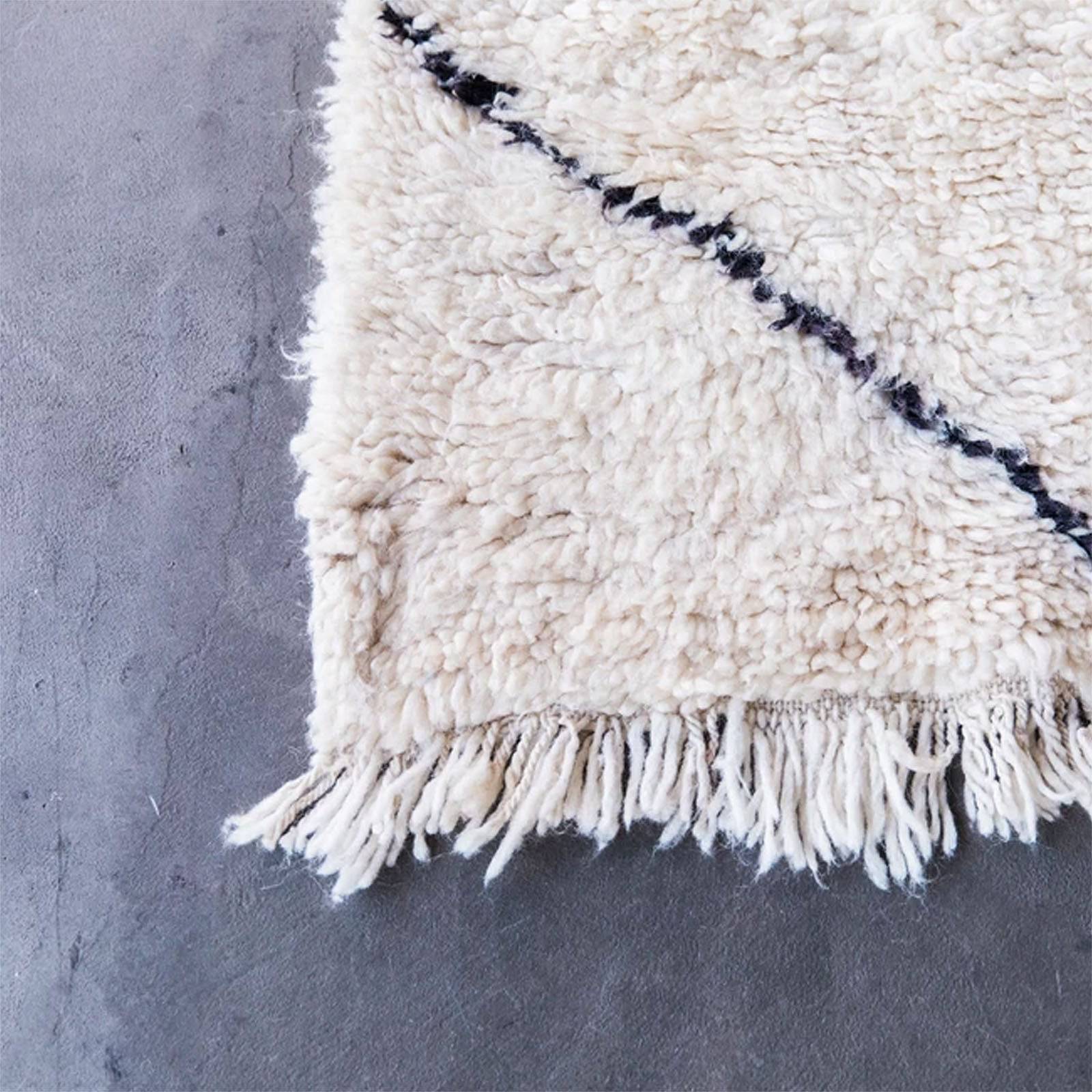 90X300 Cm Moroccan Style Handmade Rug Jh-2710-Long - Rugs - ebarza Furniture UAE | Shop Modern Furniture in Abu Dhabi & Dubai - مفروشات ايبازرا في الامارات | تسوق اثاث عصري وديكورات مميزة في دبي وابوظبي