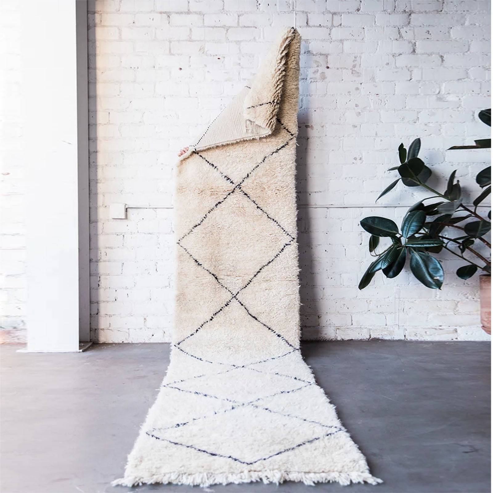 90X300 Cm Moroccan Style Handmade Rug Jh-2710-Long - Rugs - ebarza Furniture UAE | Shop Modern Furniture in Abu Dhabi & Dubai - مفروشات ايبازرا في الامارات | تسوق اثاث عصري وديكورات مميزة في دبي وابوظبي