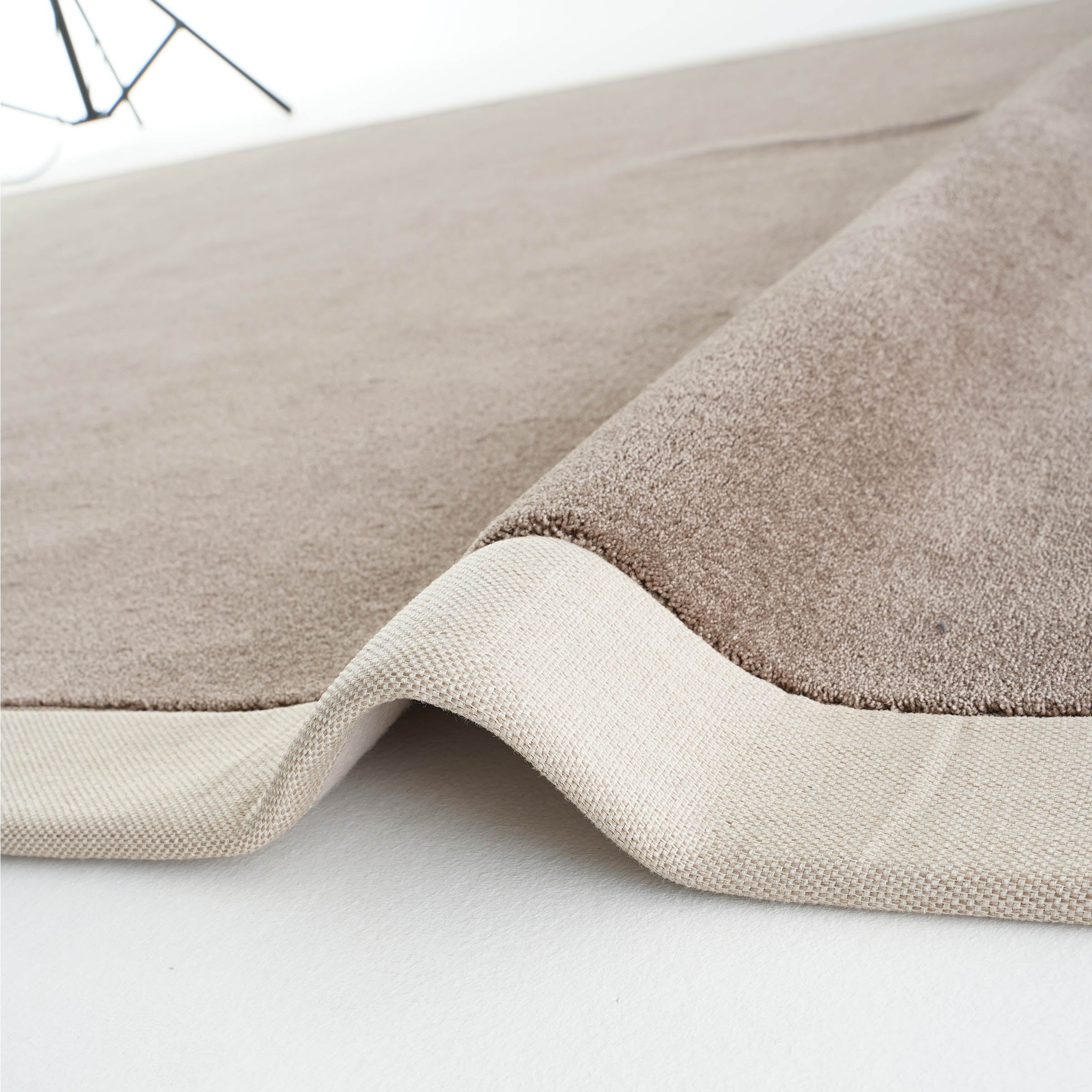 230X160 CM BOUNTY 92 MONTEREY Rug 80104 - Rugs - ebarza Furniture UAE | Shop Modern Furniture in Abu Dhabi & Dubai - مفروشات ايبازرا في الامارات | تسوق اثاث عصري وديكورات مميزة في دبي وابوظبي