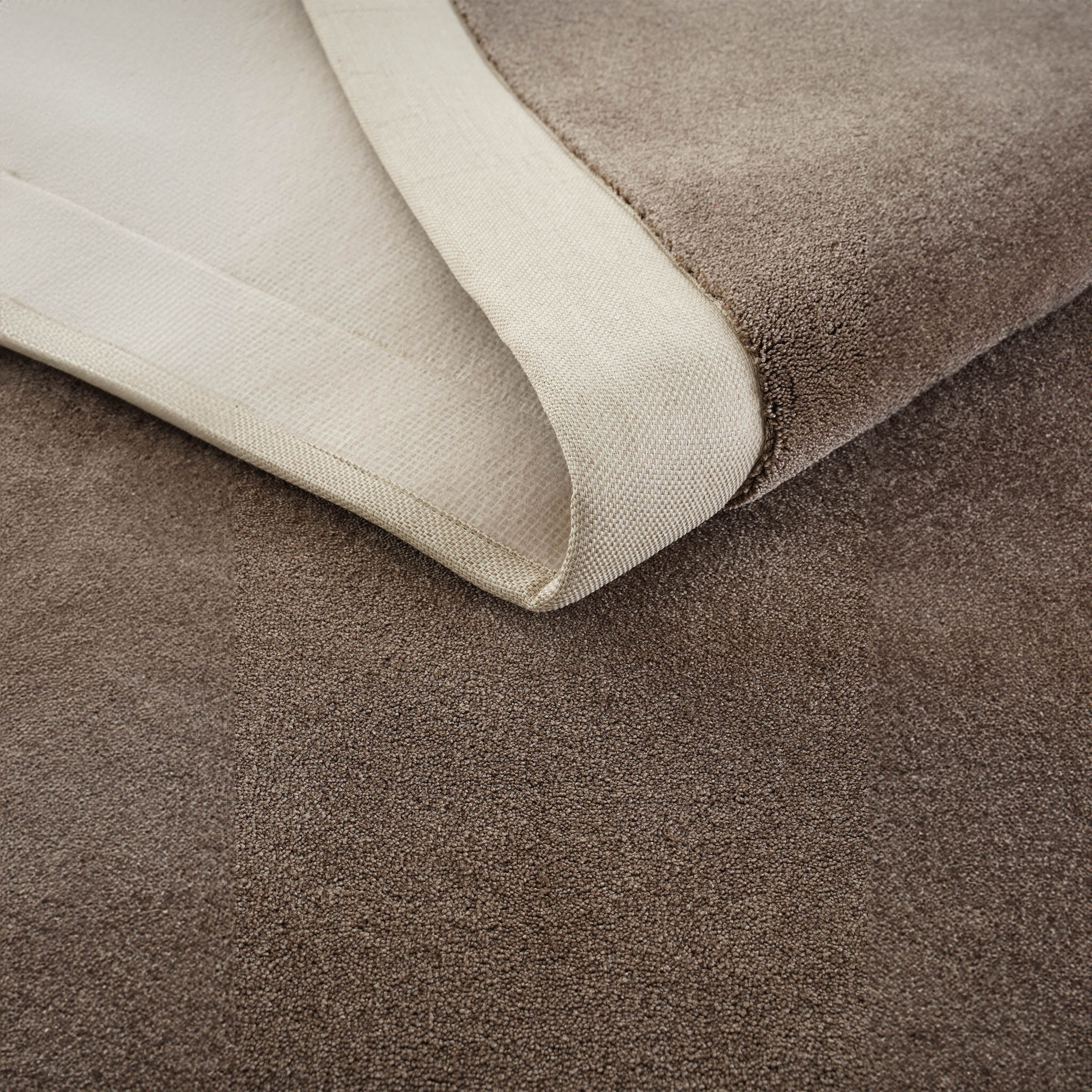 230X160 CM BOUNTY 92 MONTEREY Rug 80104 - Rugs - ebarza Furniture UAE | Shop Modern Furniture in Abu Dhabi & Dubai - مفروشات ايبازرا في الامارات | تسوق اثاث عصري وديكورات مميزة في دبي وابوظبي