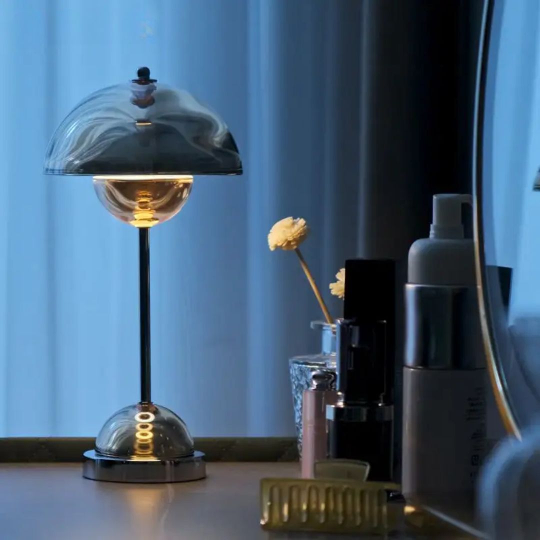 Amber Rechargeable LED Table Lamp MT80604-1-130 - Desk/table Lamps - ebarza Furniture UAE | Shop Modern Furniture in Abu Dhabi & Dubai - مفروشات ايبازرا في الامارات | تسوق اثاث عصري وديكورات مميزة في دبي وابوظبي