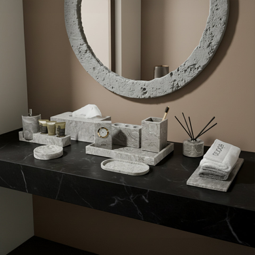 Bawang Flower Marble Oval Small Tray OHA892 - Trays - ebarza Furniture UAE | Shop Modern Furniture in Abu Dhabi & Dubai - مفروشات ايبازرا في الامارات | تسوق اثاث عصري وديكورات مميزة في دبي وابوظبي