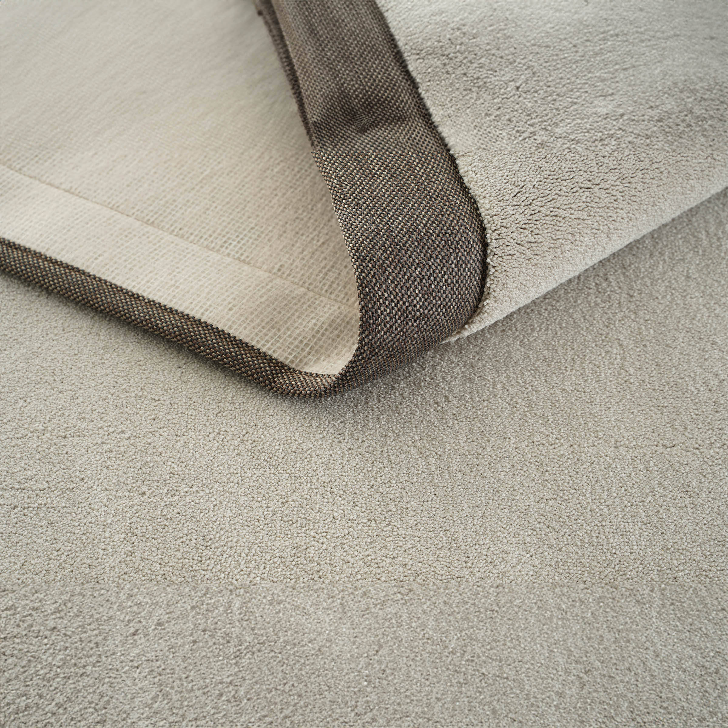 300X80 CM BOUNTY 74 MONTEREY Rug 80208 - Rugs - ebarza Furniture UAE | Shop Modern Furniture in Abu Dhabi & Dubai - مفروشات ايبازرا في الامارات | تسوق اثاث عصري وديكورات مميزة في دبي وابوظبي