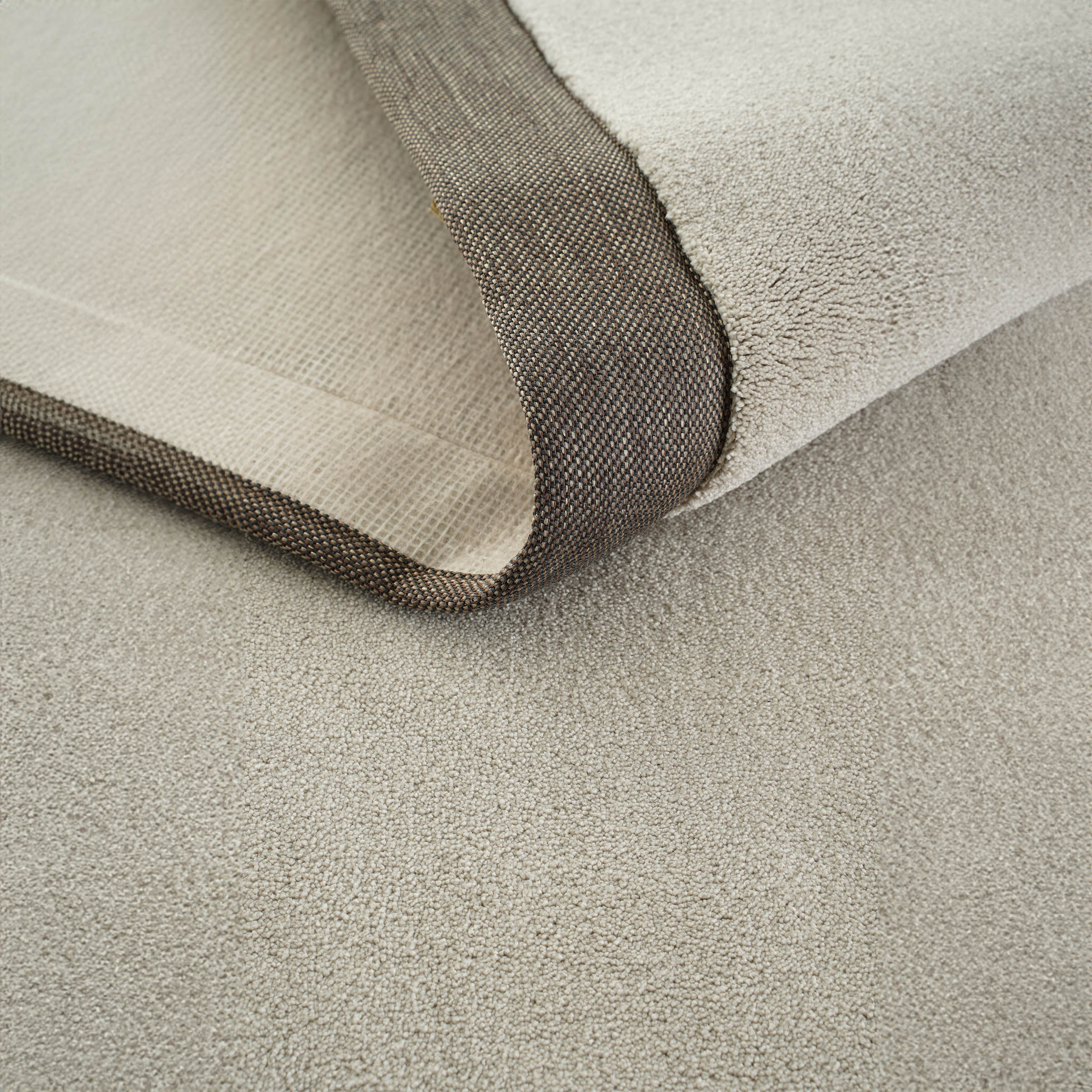 230X160 CM BOUNTY 74 MONTEREY Rug 80208 - Rugs - ebarza Furniture UAE | Shop Modern Furniture in Abu Dhabi & Dubai - مفروشات ايبازرا في الامارات | تسوق اثاث عصري وديكورات مميزة في دبي وابوظبي