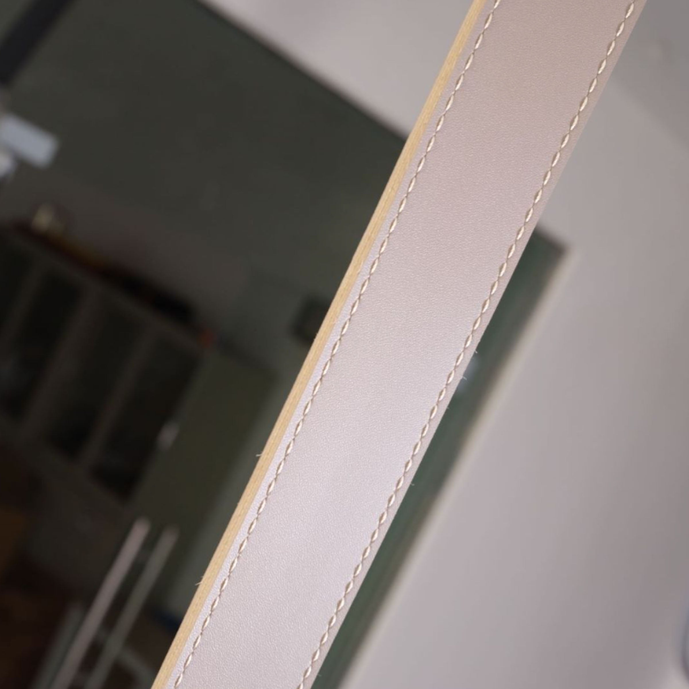 Comet Tail Leather Gold Pendant lamp 1.5m CY-DD-1053-G - Pendant Lamps - ebarza Furniture UAE | Shop Modern Furniture in Abu Dhabi & Dubai - مفروشات ايبازرا في الامارات | تسوق اثاث عصري وديكورات مميزة في دبي وابوظبي