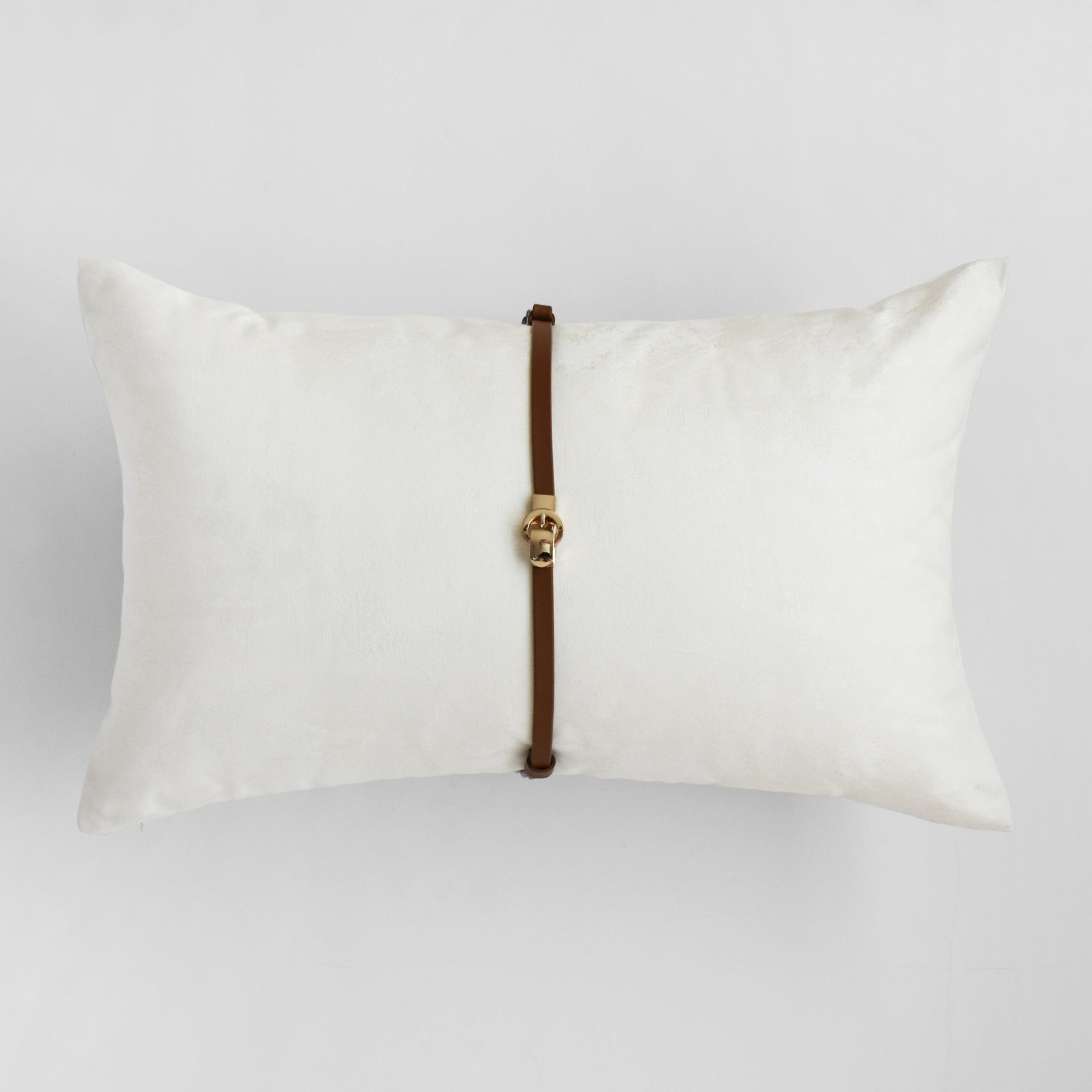 30*60 Cecil Belt Cushion - ECC093 - Cushions - ebarza Furniture UAE | Shop Modern Furniture in Abu Dhabi & Dubai - مفروشات ايبازرا في الامارات | تسوق اثاث عصري وديكورات مميزة في دبي وابوظبي