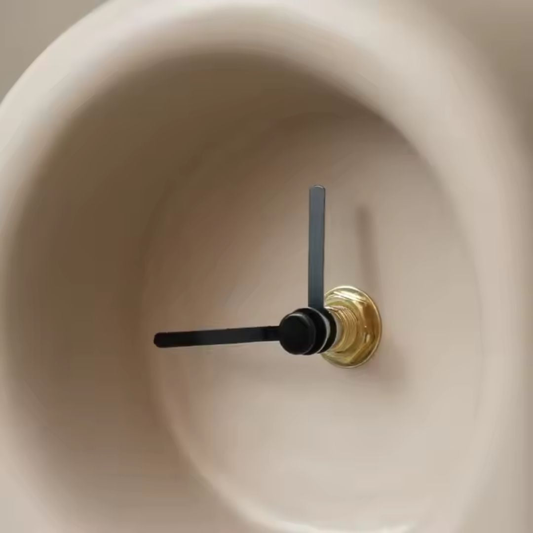 Gold Base Ceramic Table Clock FD-D25010 - Clocks - ebarza Furniture UAE | Shop Modern Furniture in Abu Dhabi & Dubai - مفروشات ايبازرا في الامارات | تسوق اثاث عصري وديكورات مميزة في دبي وابوظبي