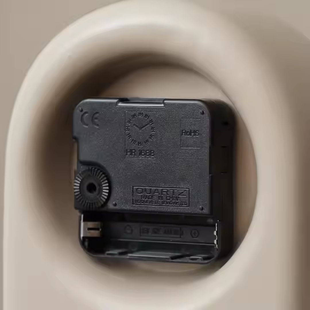 Gold Base Ceramic Table Clock FD-D25010 - Clocks - ebarza Furniture UAE | Shop Modern Furniture in Abu Dhabi & Dubai - مفروشات ايبازرا في الامارات | تسوق اثاث عصري وديكورات مميزة في دبي وابوظبي