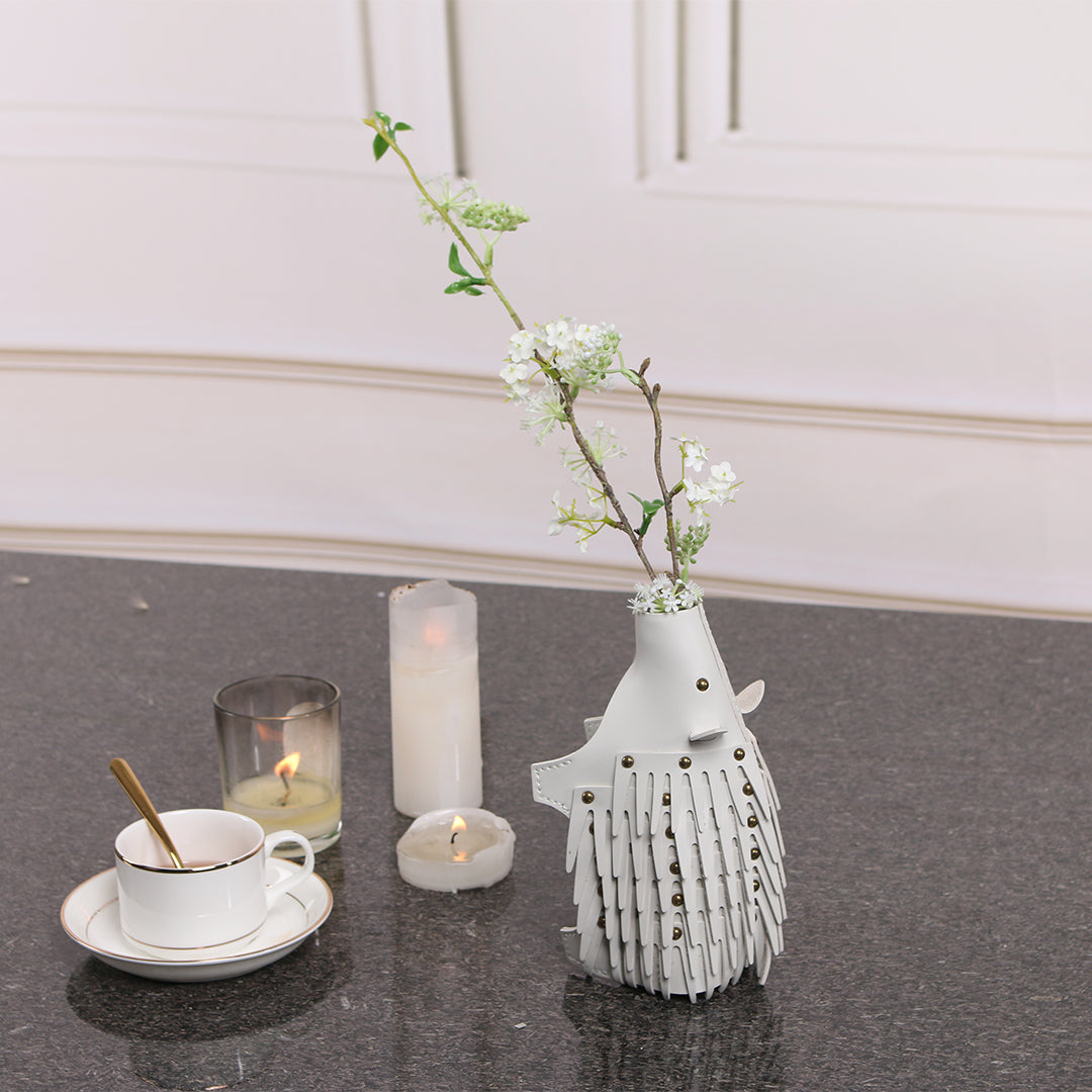 Hedgehog Vase/Sculpture KB3025 - Vases - ebarza Furniture UAE | Shop Modern Furniture in Abu Dhabi & Dubai - مفروشات ايبازرا في الامارات | تسوق اثاث عصري وديكورات مميزة في دبي وابوظبي