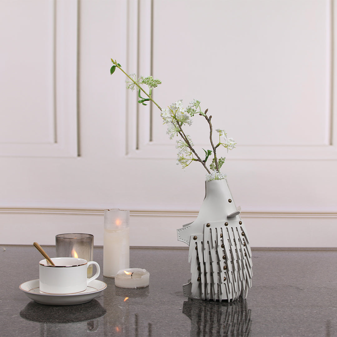 Hedgehog Vase/Sculpture KB3025 - Vases - ebarza Furniture UAE | Shop Modern Furniture in Abu Dhabi & Dubai - مفروشات ايبازرا في الامارات | تسوق اثاث عصري وديكورات مميزة في دبي وابوظبي