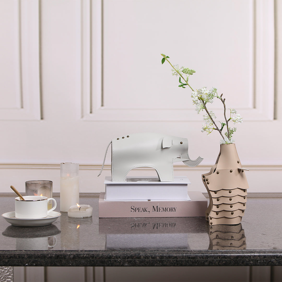 Hedgehog Vase/Sculpture KB3025 - Vases - ebarza Furniture UAE | Shop Modern Furniture in Abu Dhabi & Dubai - مفروشات ايبازرا في الامارات | تسوق اثاث عصري وديكورات مميزة في دبي وابوظبي