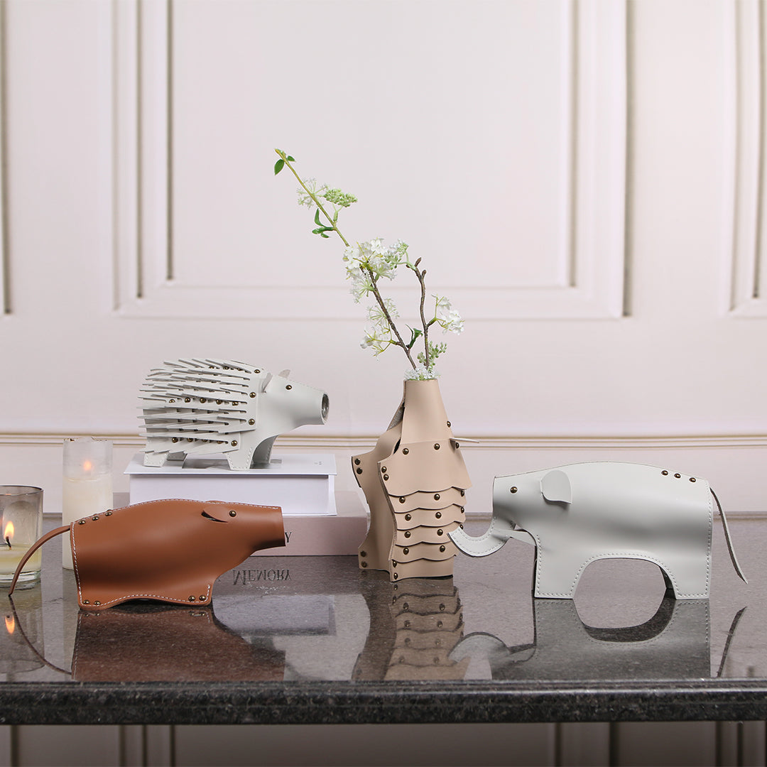 Mouse Vase/Sculpture KB3024 - Vases - ebarza Furniture UAE | Shop Modern Furniture in Abu Dhabi & Dubai - مفروشات ايبازرا في الامارات | تسوق اثاث عصري وديكورات مميزة في دبي وابوظبي