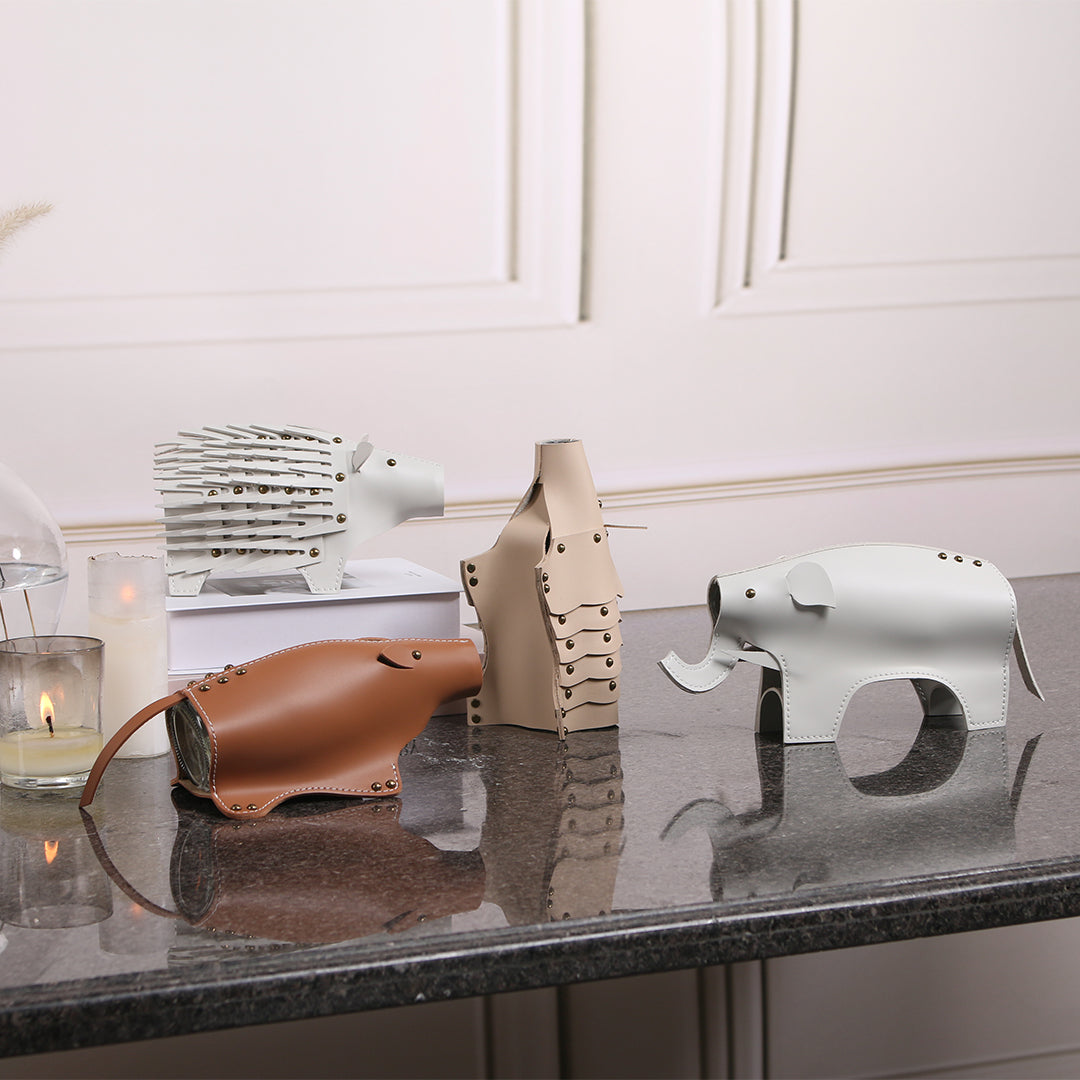 Rhino Vase/Sculpture KB3023 - Vases - ebarza Furniture UAE | Shop Modern Furniture in Abu Dhabi & Dubai - مفروشات ايبازرا في الامارات | تسوق اثاث عصري وديكورات مميزة في دبي وابوظبي