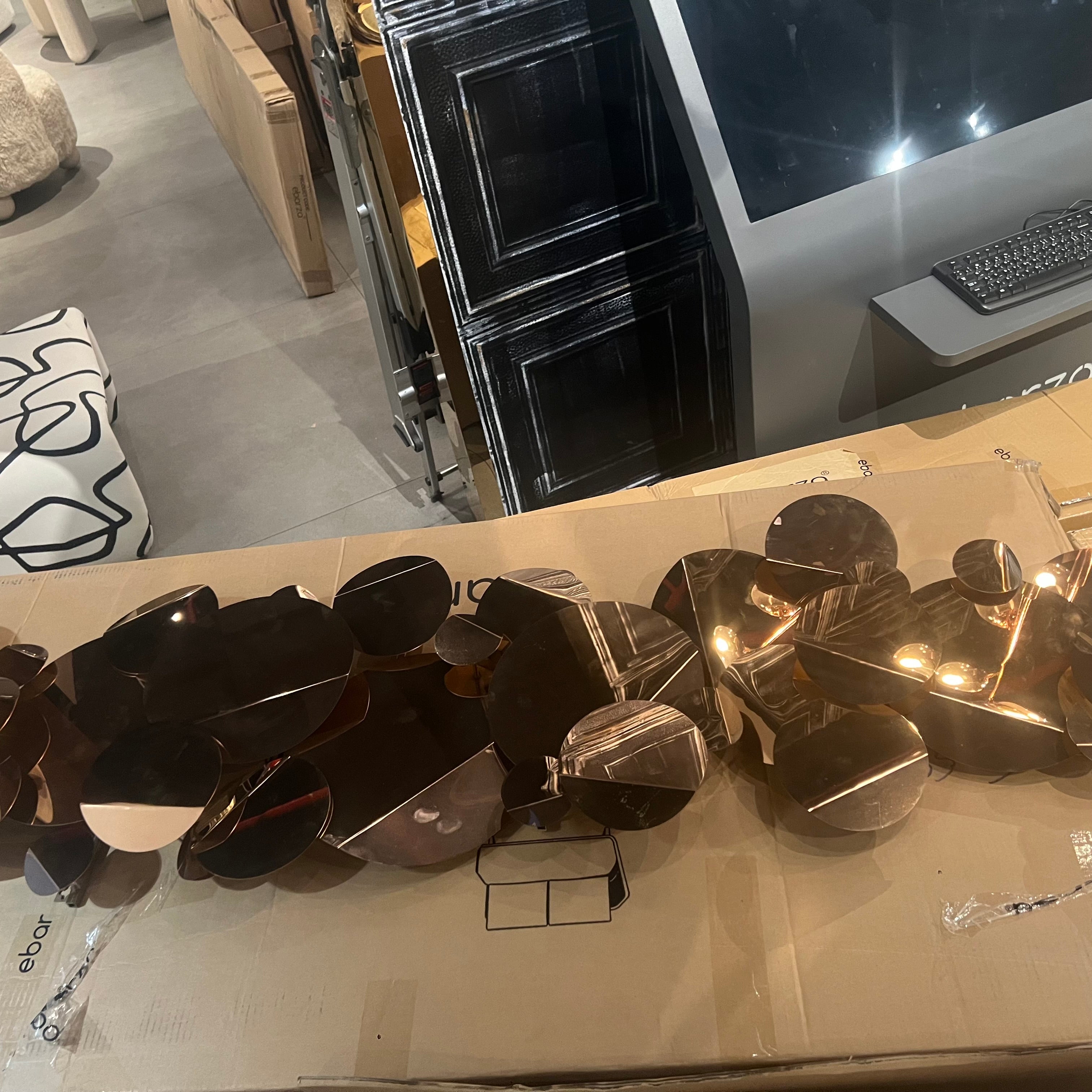 Display Item - Bubbles Handcrafted Stainless Steel Artwork Bg2020150-Nakheel - DISPLAY ITEM - ebarza Furniture UAE | Shop Modern Furniture in Abu Dhabi & Dubai - مفروشات ايبازرا في الامارات | تسوق اثاث عصري وديكورات مميزة في دبي وابوظبي