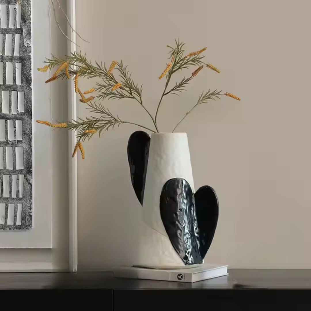 Impression Hand-Painted Ceramic Vase FD-D25057 - Vases - ebarza Furniture UAE | Shop Modern Furniture in Abu Dhabi & Dubai - مفروشات ايبازرا في الامارات | تسوق اثاث عصري وديكورات مميزة في دبي وابوظبي