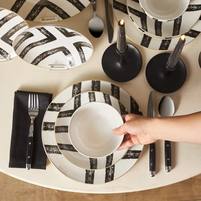 Karaca Black Blush Porcelain 24 Piece Dinner Set for 6 People 153.03.06.9605 - Dinnerware Sets - ebarza Furniture UAE | Shop Modern Furniture in Abu Dhabi & Dubai - مفروشات ايبازرا في الامارات | تسوق اثاث عصري وديكورات مميزة في دبي وابوظبي