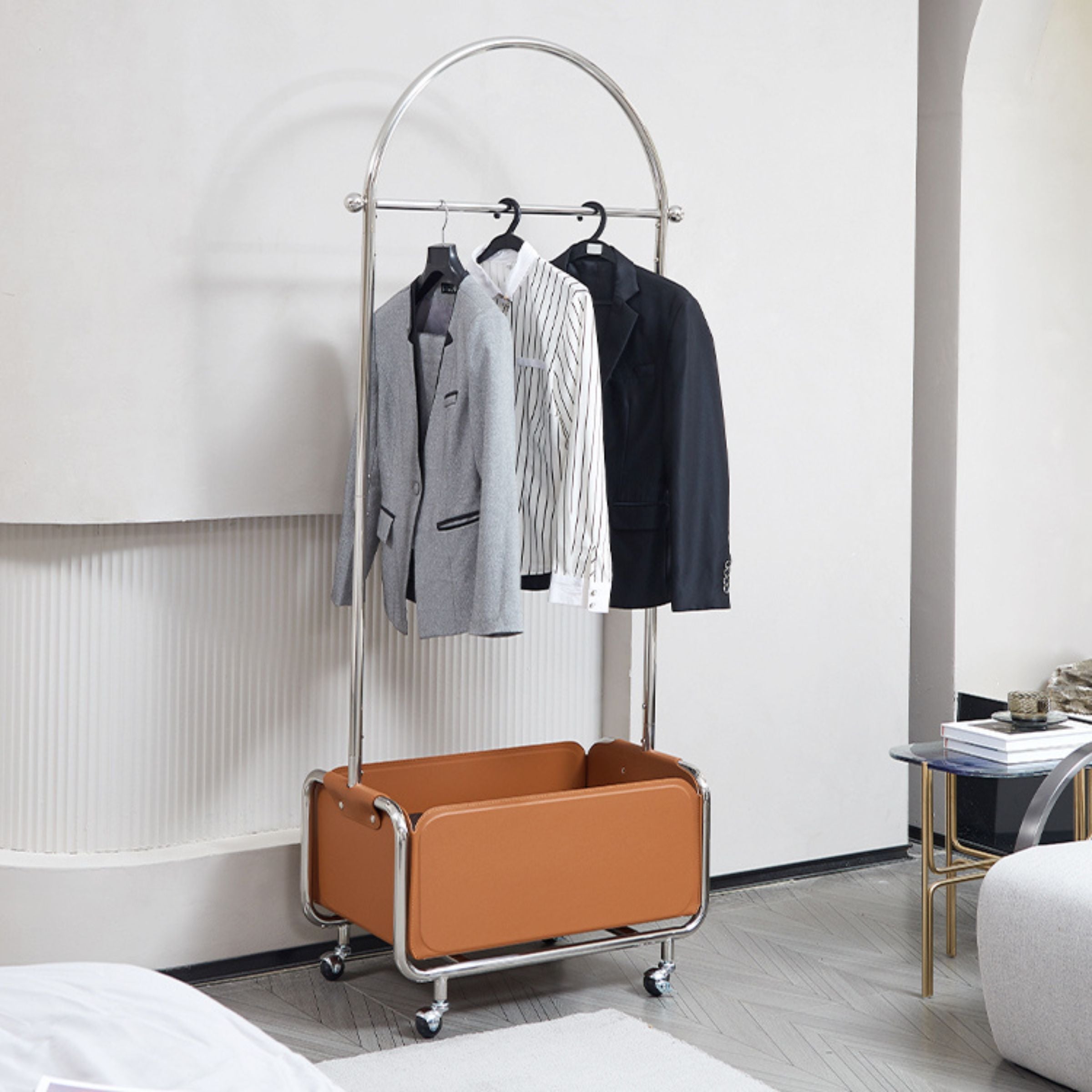 Saddle Leather Silver Hanger MLL-T40 - Hangers - ebarza Furniture UAE | Shop Modern Furniture in Abu Dhabi & Dubai - مفروشات ايبازرا في الامارات | تسوق اثاث عصري وديكورات مميزة في دبي وابوظبي