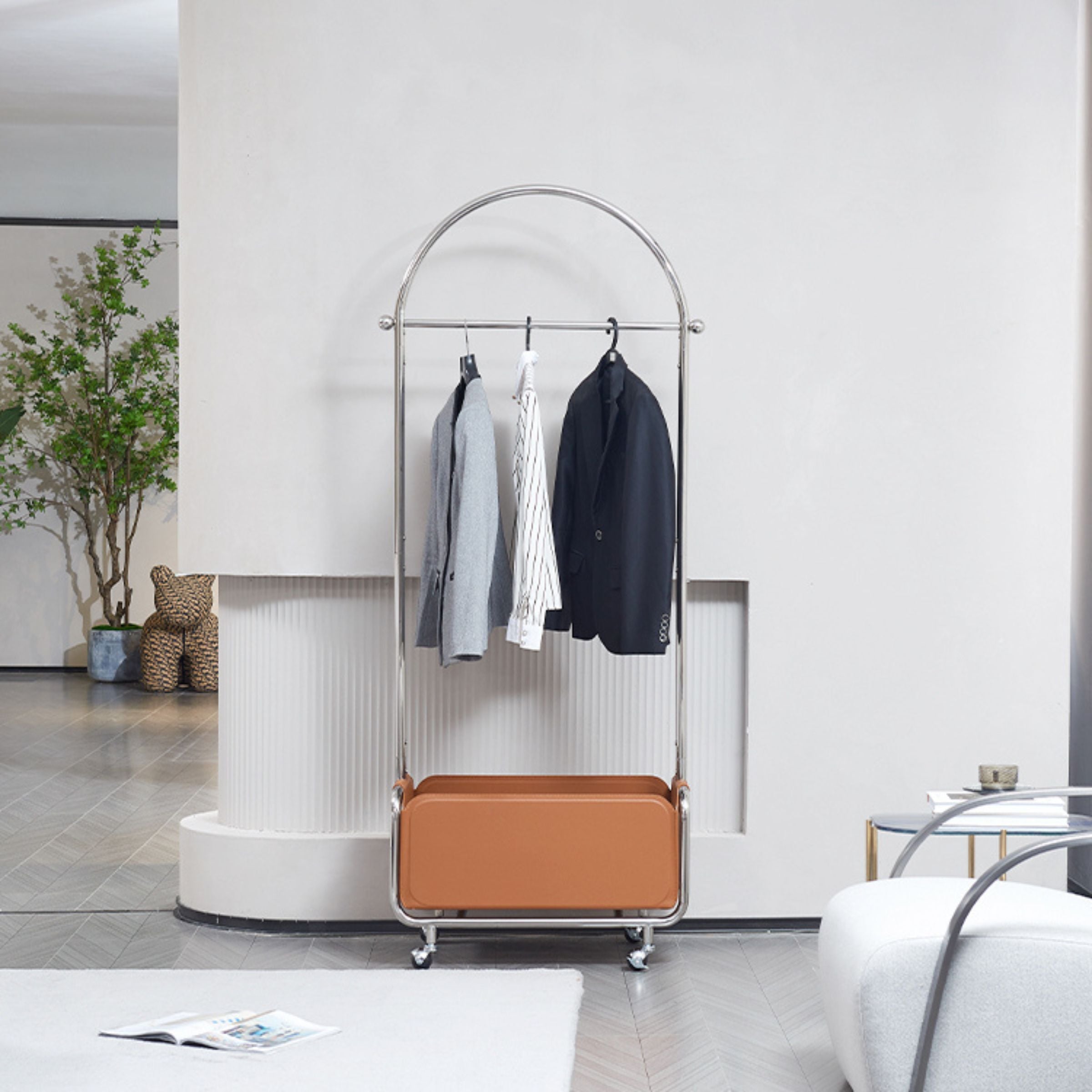 Saddle Leather Silver Hanger MLL-T40 - Hangers - ebarza Furniture UAE | Shop Modern Furniture in Abu Dhabi & Dubai - مفروشات ايبازرا في الامارات | تسوق اثاث عصري وديكورات مميزة في دبي وابوظبي