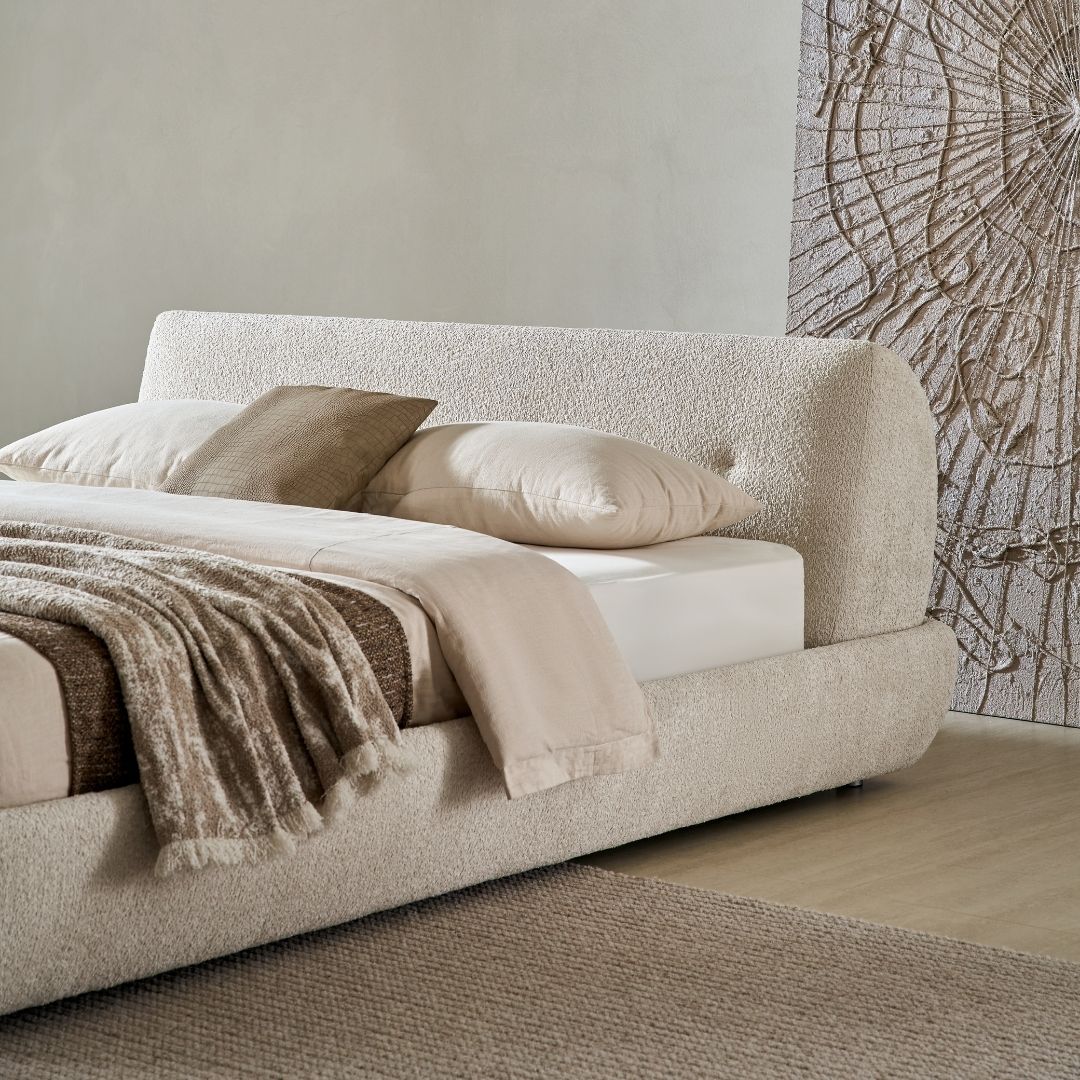 Pre-order 15 Days Delivery Pillar King Size Bed - MSTV-C010 - Bedsteads - ebarza Furniture UAE | Shop Modern Furniture in Abu Dhabi & Dubai - مفروشات ايبازرا في الامارات | تسوق اثاث عصري وديكورات مميزة في دبي وابوظبي