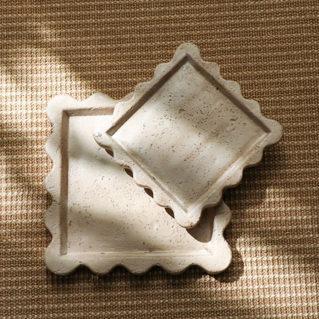 Travertine Curved Edge Plate-A FF-SN24015A - Trays - ebarza Furniture UAE | Shop Modern Furniture in Abu Dhabi & Dubai - مفروشات ايبازرا في الامارات | تسوق اثاث عصري وديكورات مميزة في دبي وابوظبي