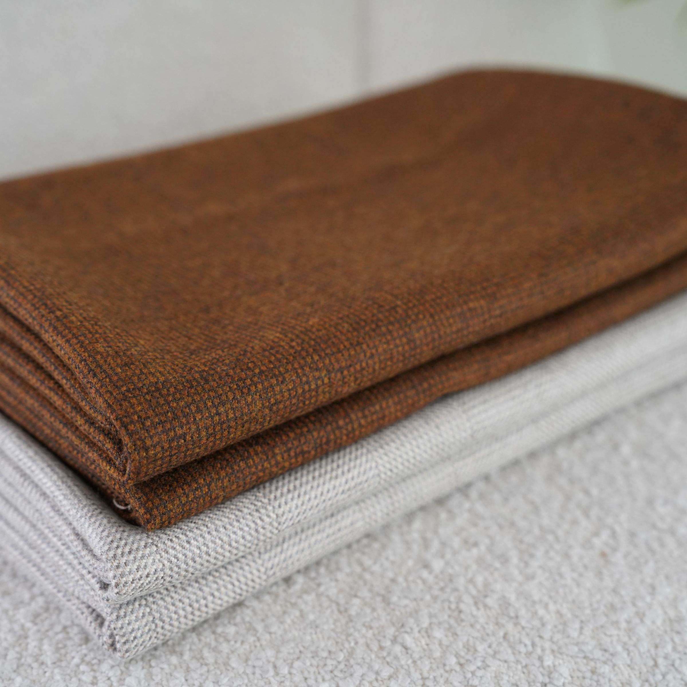 Ebarza Cartier Monochrome Wool Blanket ETB023 - Blankets - ebarza Furniture UAE | Shop Modern Furniture in Abu Dhabi & Dubai - مفروشات ايبازرا في الامارات | تسوق اثاث عصري وديكورات مميزة في دبي وابوظبي