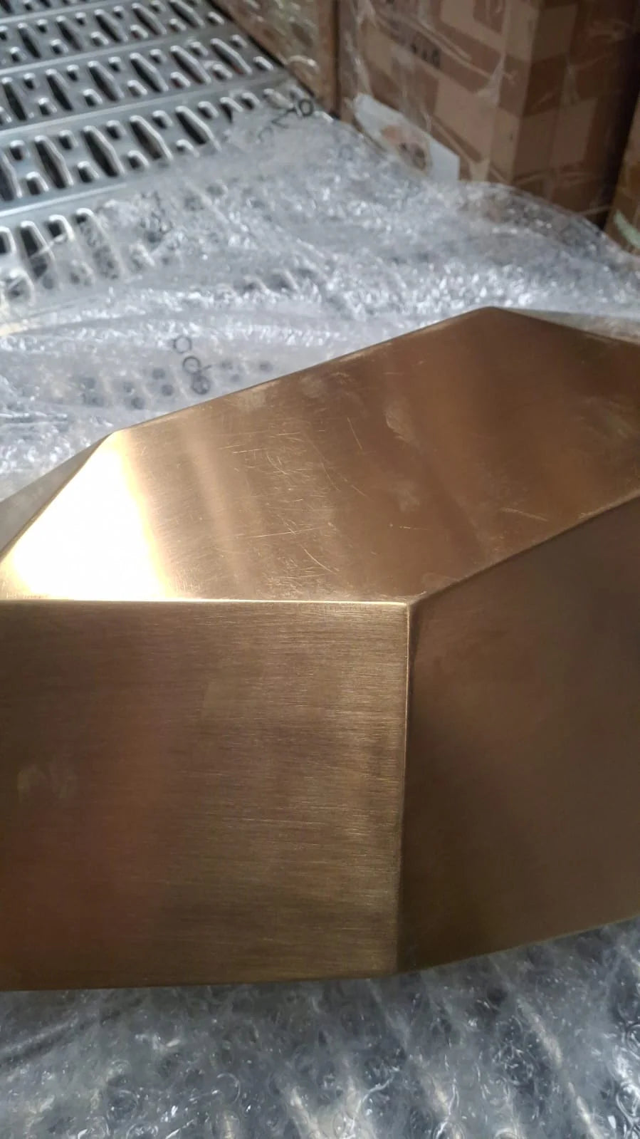 AS IS - Diamond Handcrafted Stainless Steel Table Artwork B00111-G - DISPLAY ITEM - ebarza Furniture UAE | Shop Modern Furniture in Abu Dhabi & Dubai - مفروشات ايبازرا في الامارات | تسوق اثاث عصري وديكورات مميزة في دبي وابوظبي