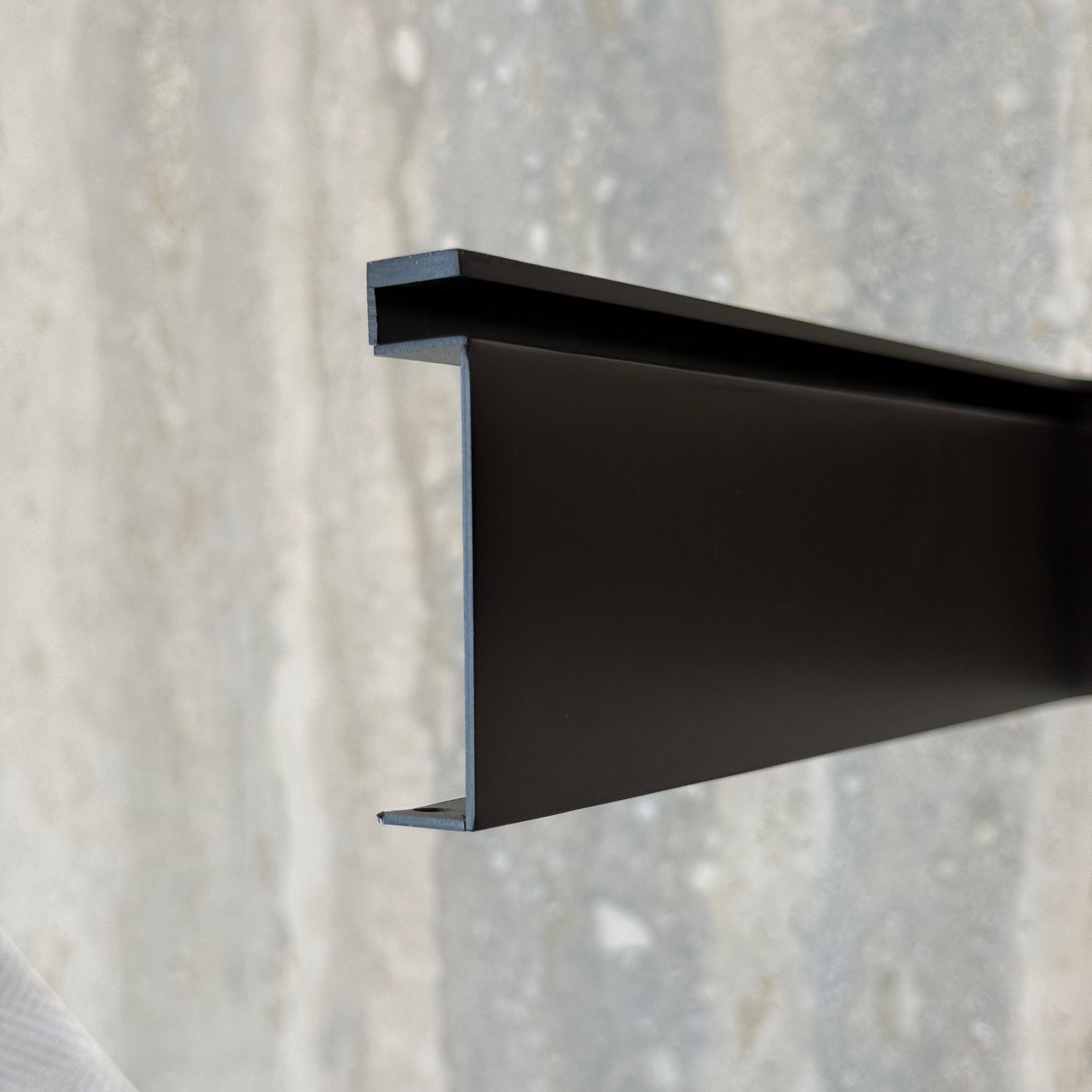 R50 (6cm) Internal Corner Skirting Accessories - Black - PR0023 - wall-panels-profiles - ebarza Furniture UAE | Shop Modern Furniture in Abu Dhabi & Dubai - مفروشات ايبازرا في الامارات | تسوق اثاث عصري وديكورات مميزة في دبي وابوظبي
