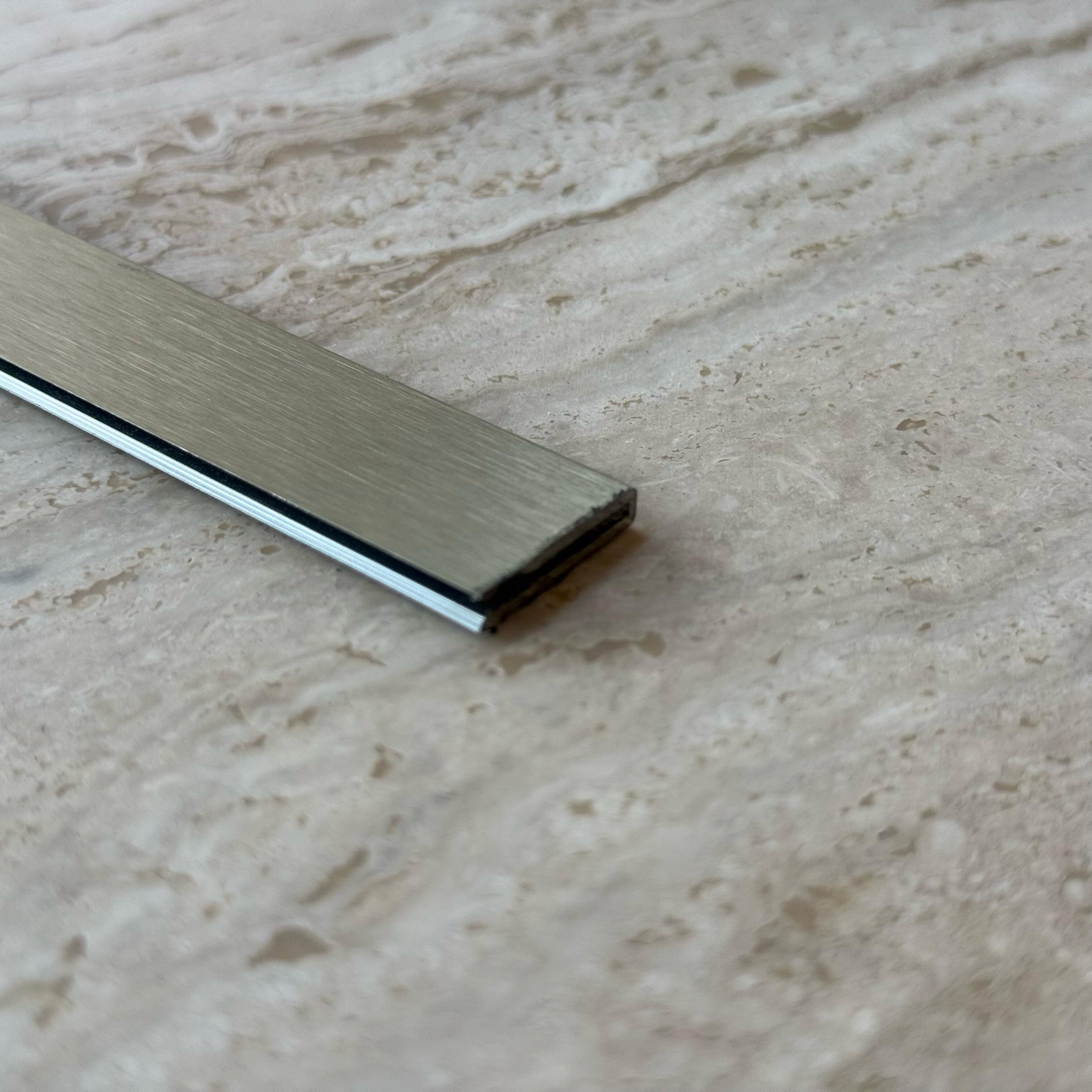 0.8mm Thickness (1.8cm) Stainless Steel U-Shape Profile - Gold - PR0061 - wall-panels-profiles - ebarza Furniture UAE | Shop Modern Furniture in Abu Dhabi & Dubai - مفروشات ايبازرا في الامارات | تسوق اثاث عصري وديكورات مميزة في دبي وابوظبي