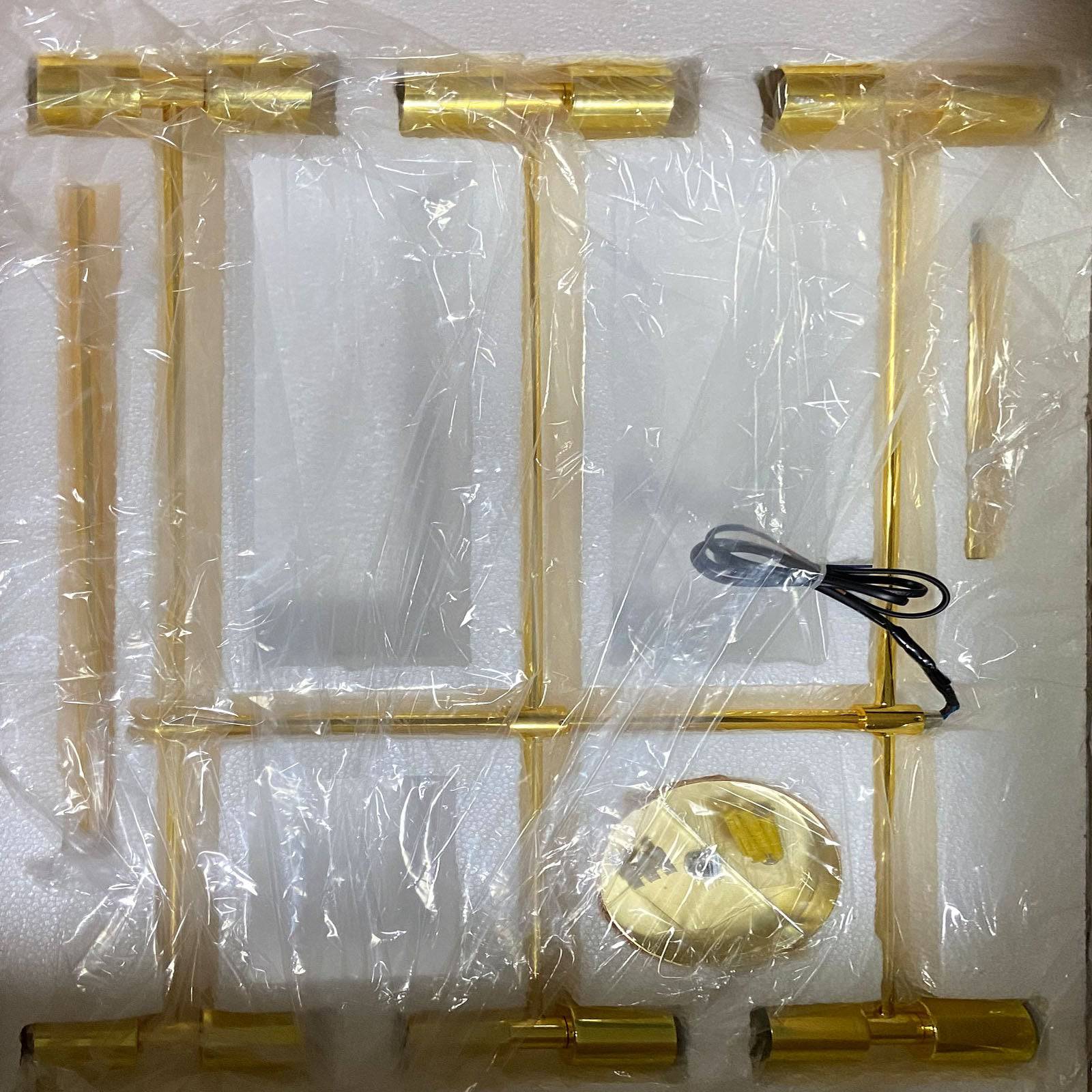 Alfa Pendant Lamp Cy-New-044-G - Pendant Lamps - ebarza Furniture UAE | Shop Modern Furniture in Abu Dhabi & Dubai - مفروشات ايبازرا في الامارات | تسوق اثاث عصري وديكورات مميزة في دبي وابوظبي